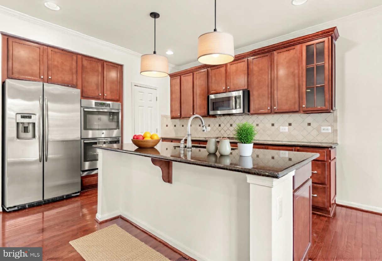 HASTINGS MARKETPLACE - Residential