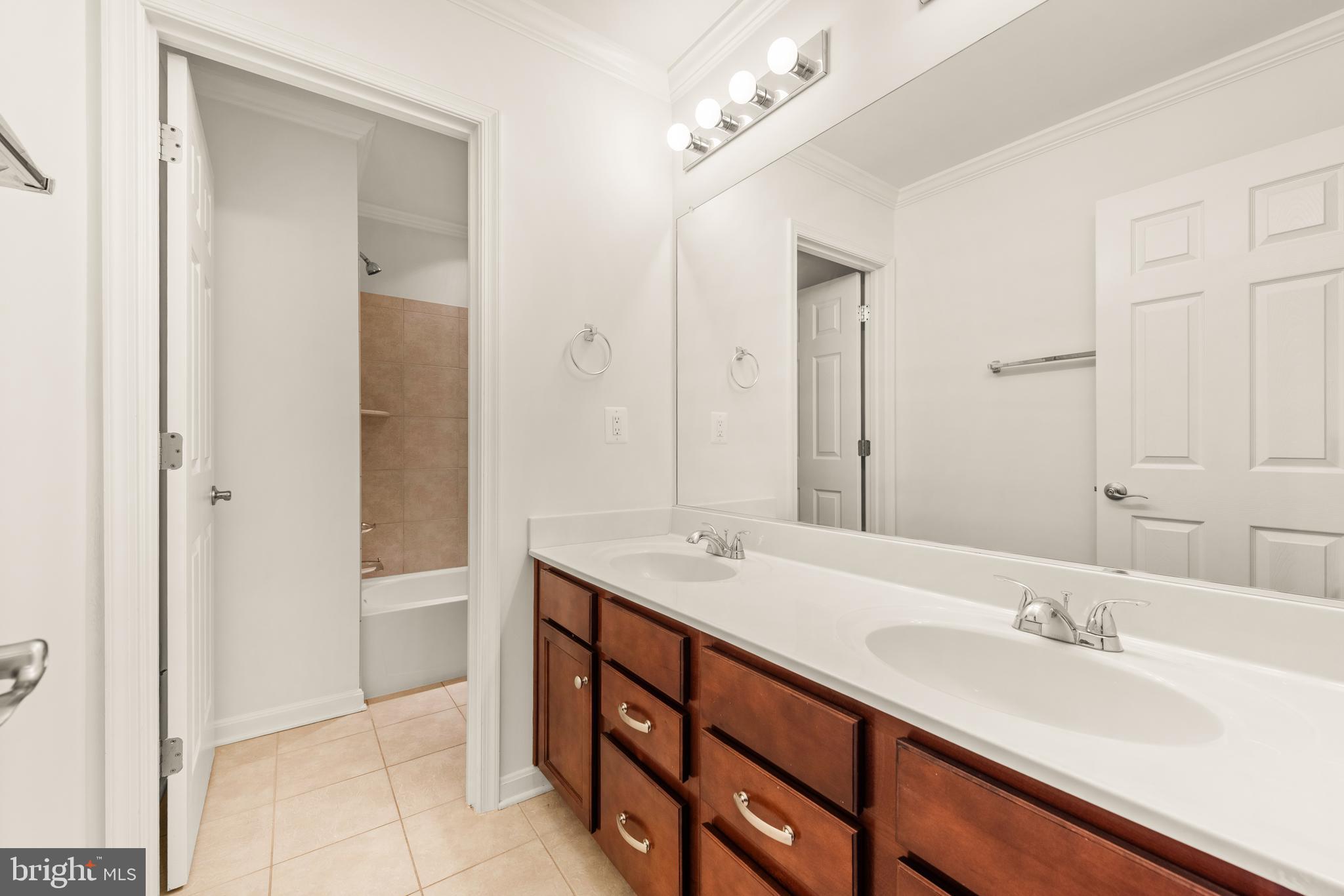 HASTINGS MARKETPLACE - Residential