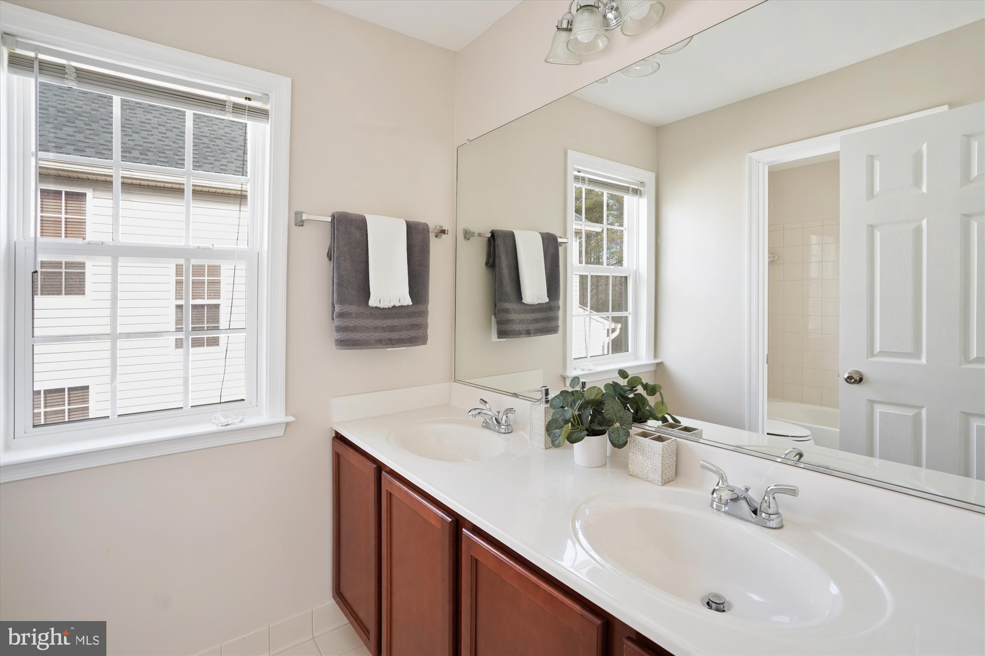 HOPEWELLS LANDING - Residential