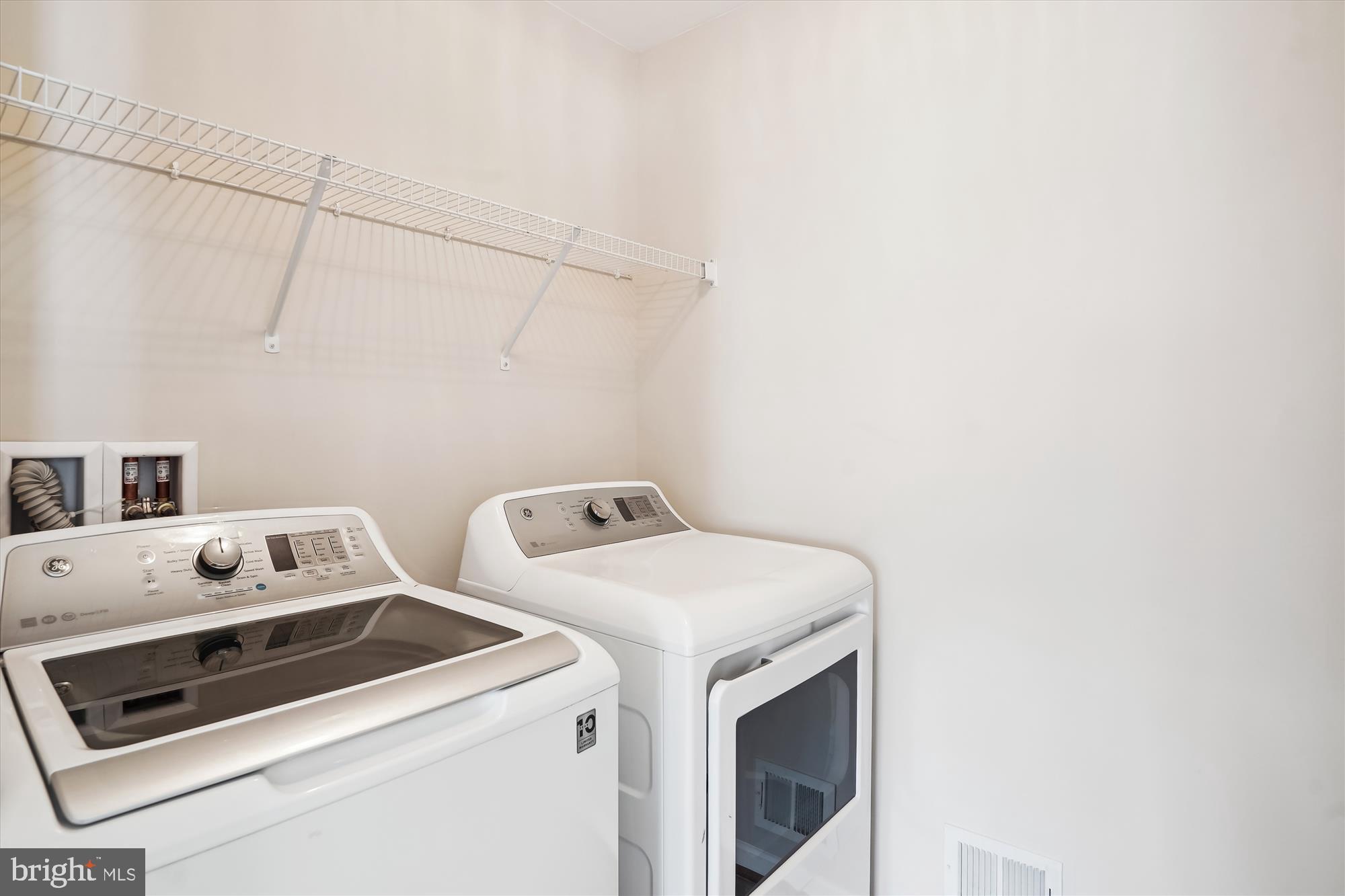 HOPEWELLS LANDING - Residential