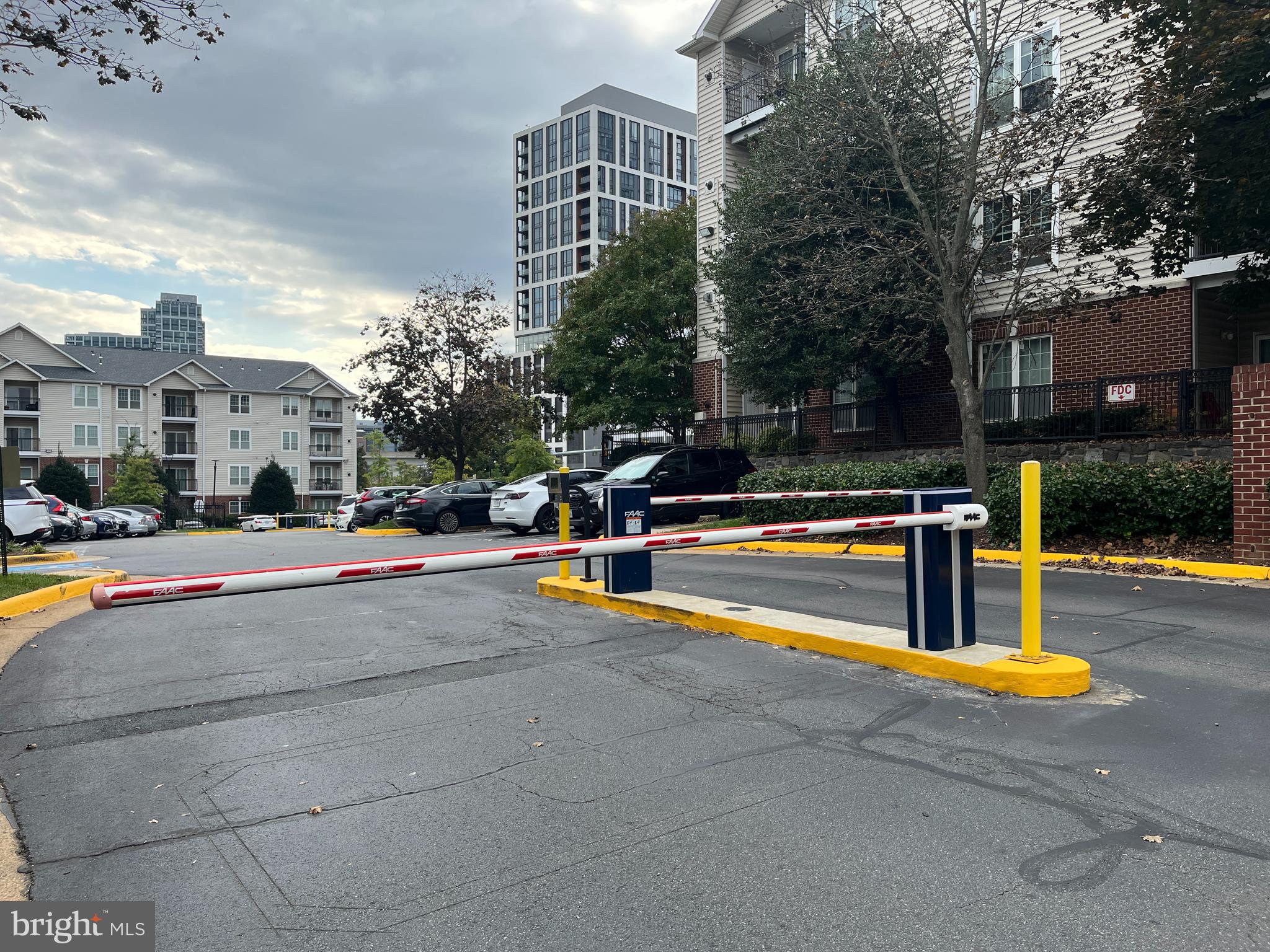 GATES OF MCLEAN - Residential