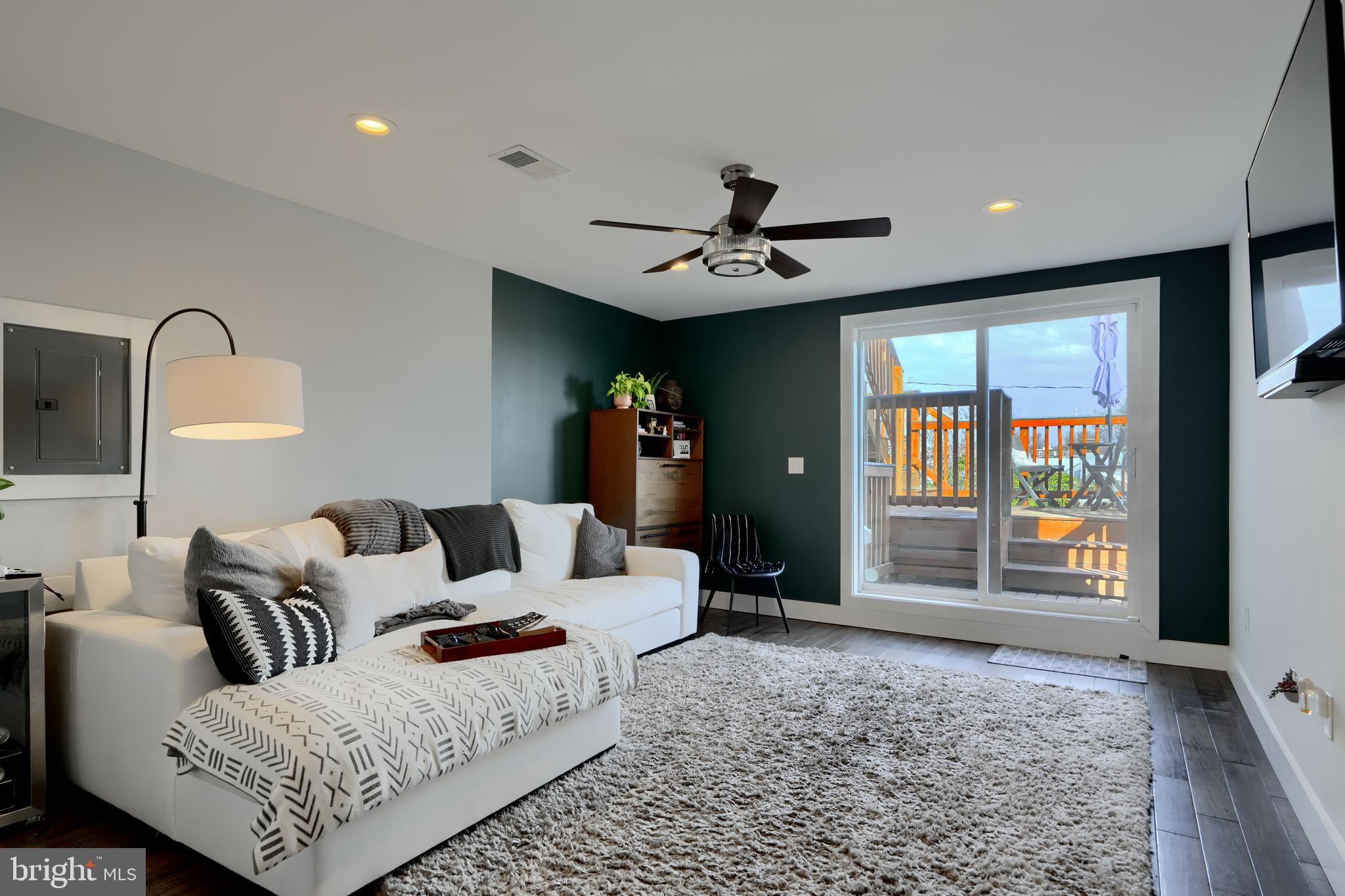 UPPER FELLS POINT - Residential