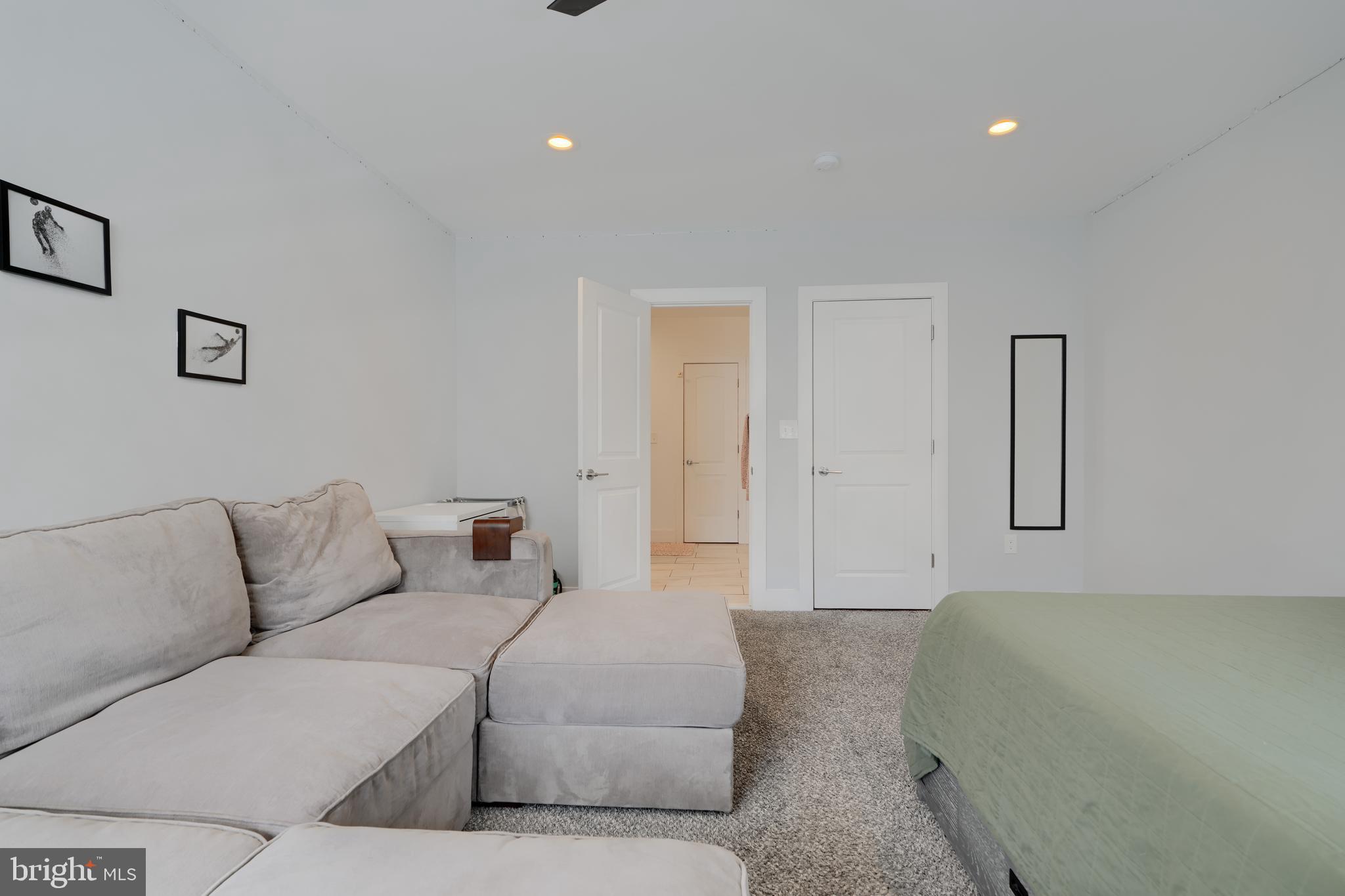 UPPER FELLS POINT - Residential