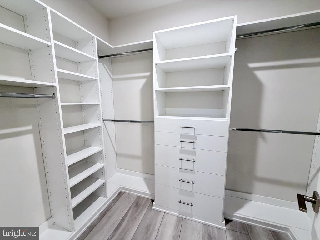 NORTHBANK - Residential