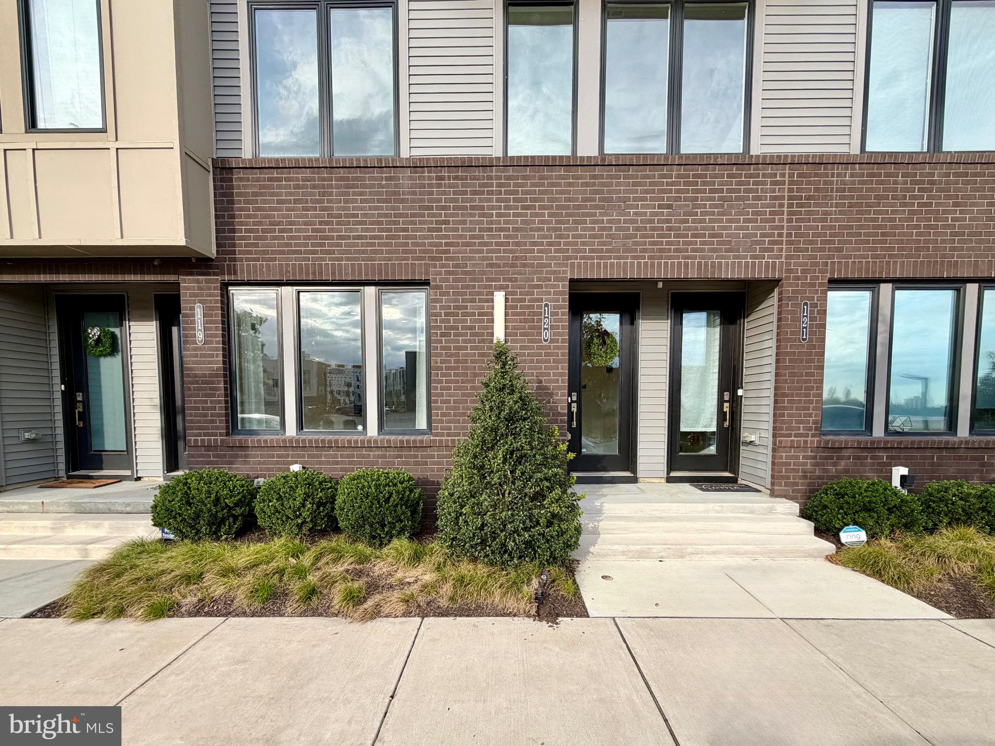 3100 SCHIRRA LANE 120