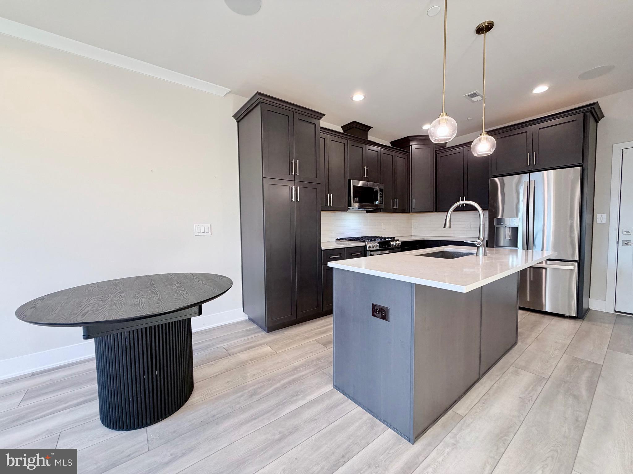 NORTHBANK - Residential