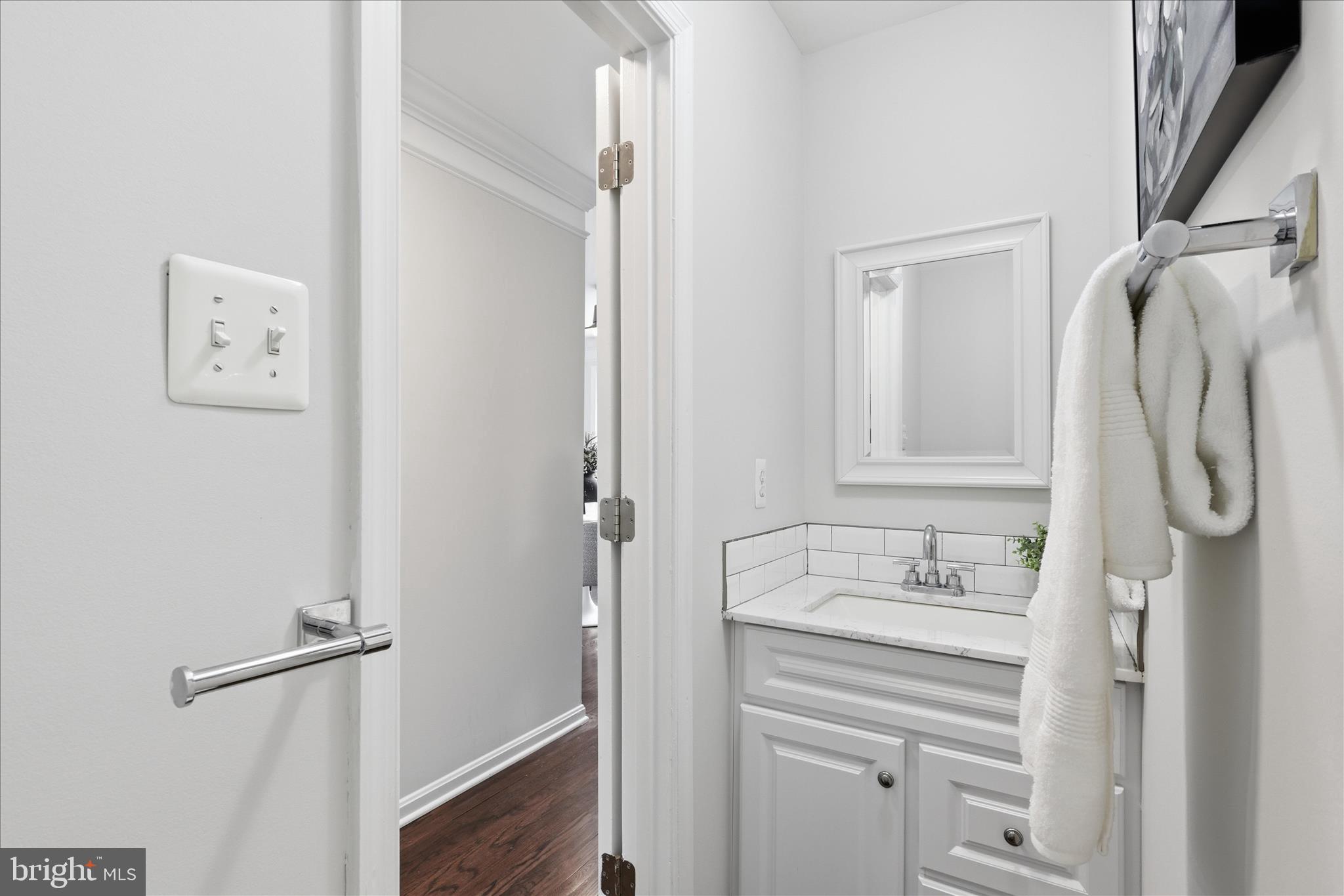 CENTREVILLE GREEN - Residential