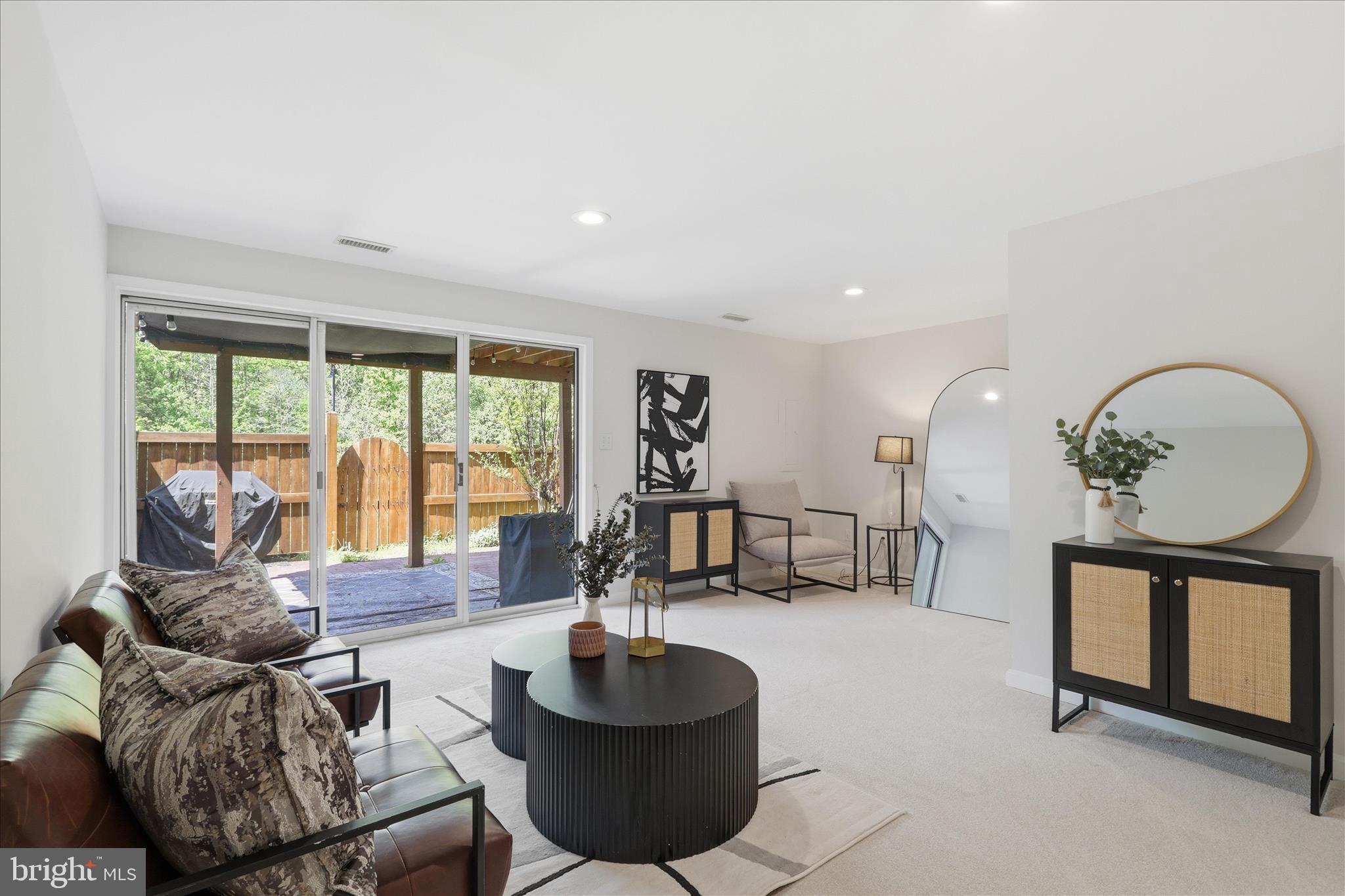 CENTREVILLE GREEN - Residential