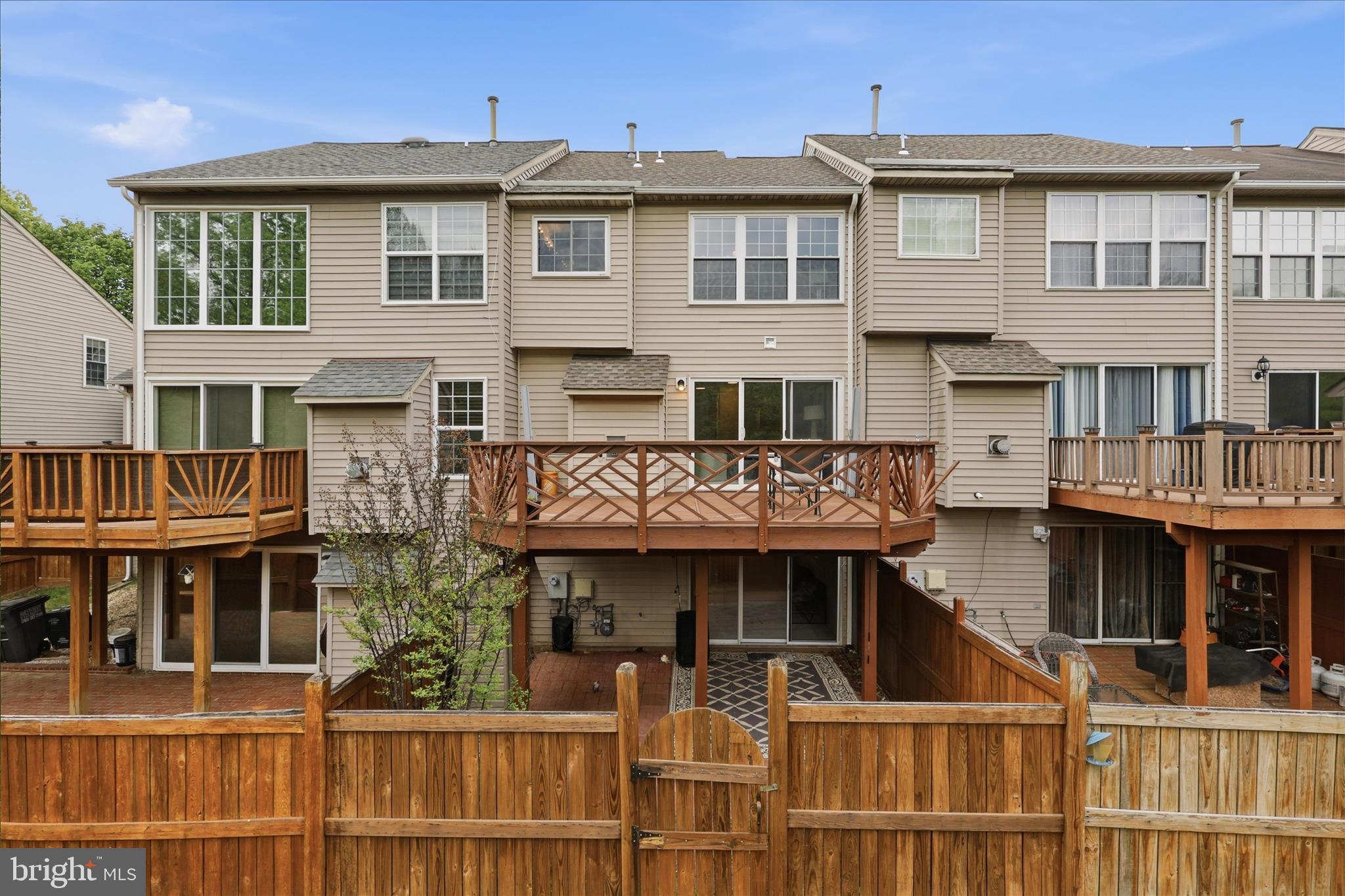 CENTREVILLE GREEN - Residential