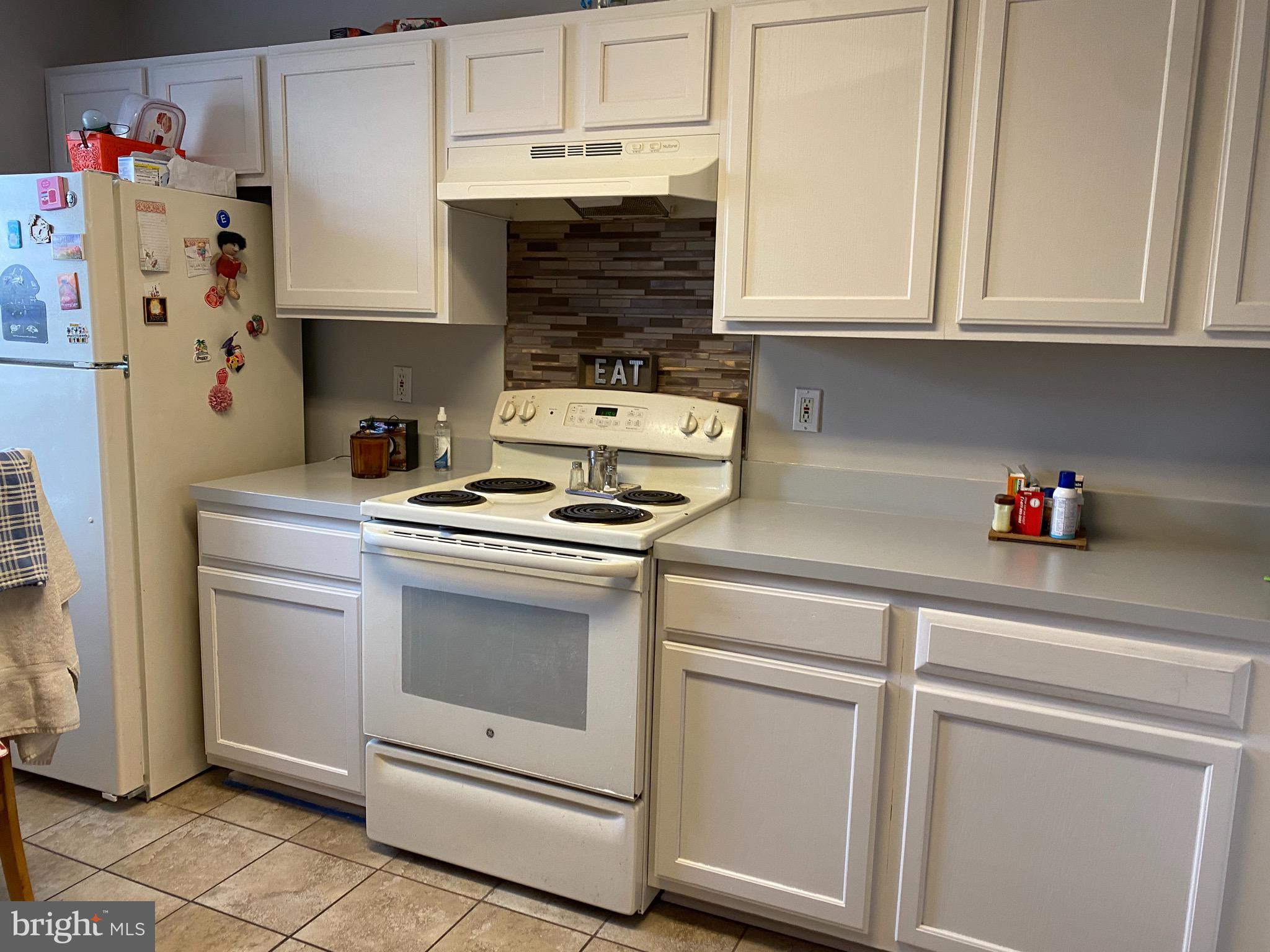 ANNAPOLIS WALK - Residential