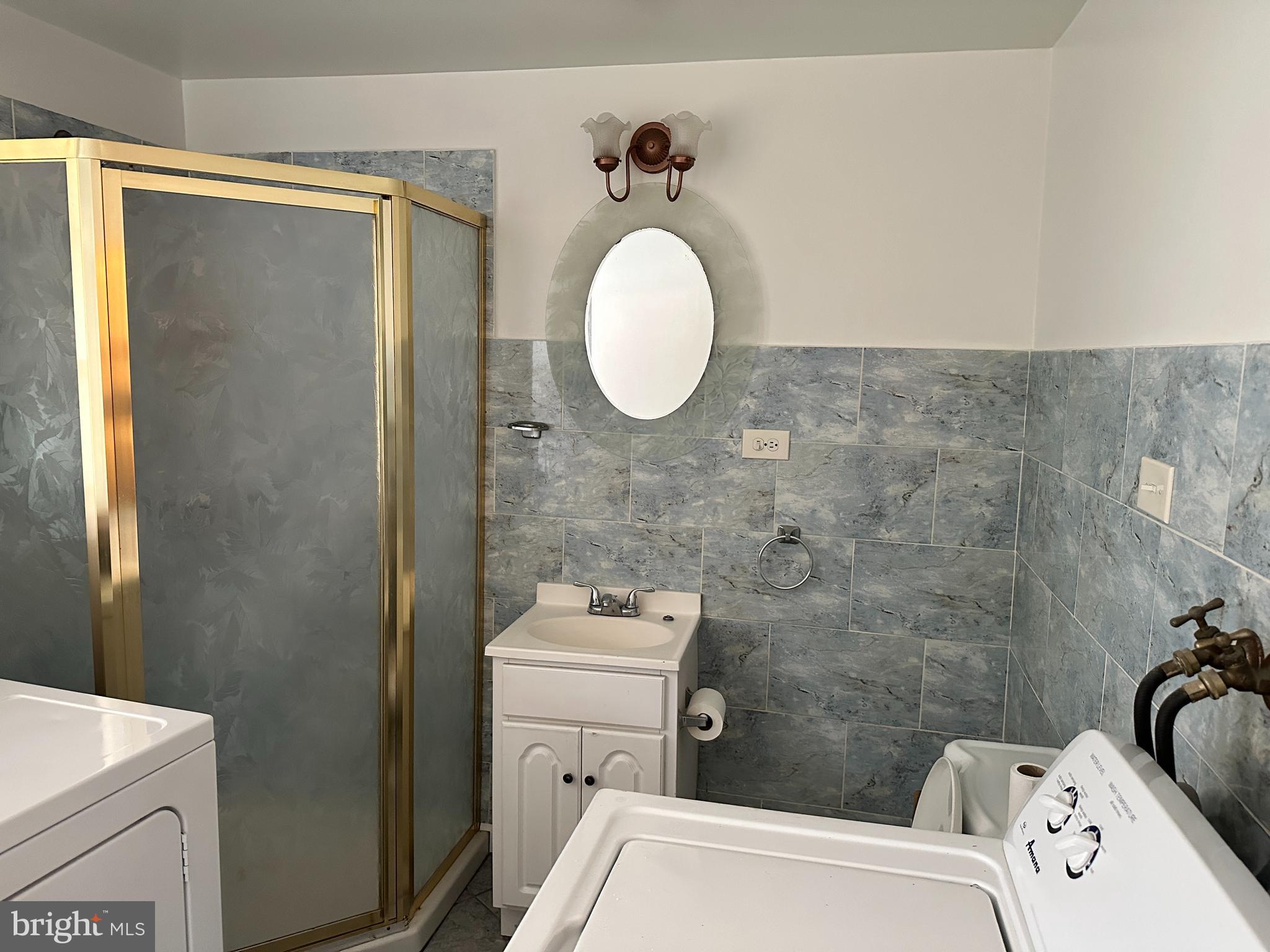 RICHMOND - Residential Lease