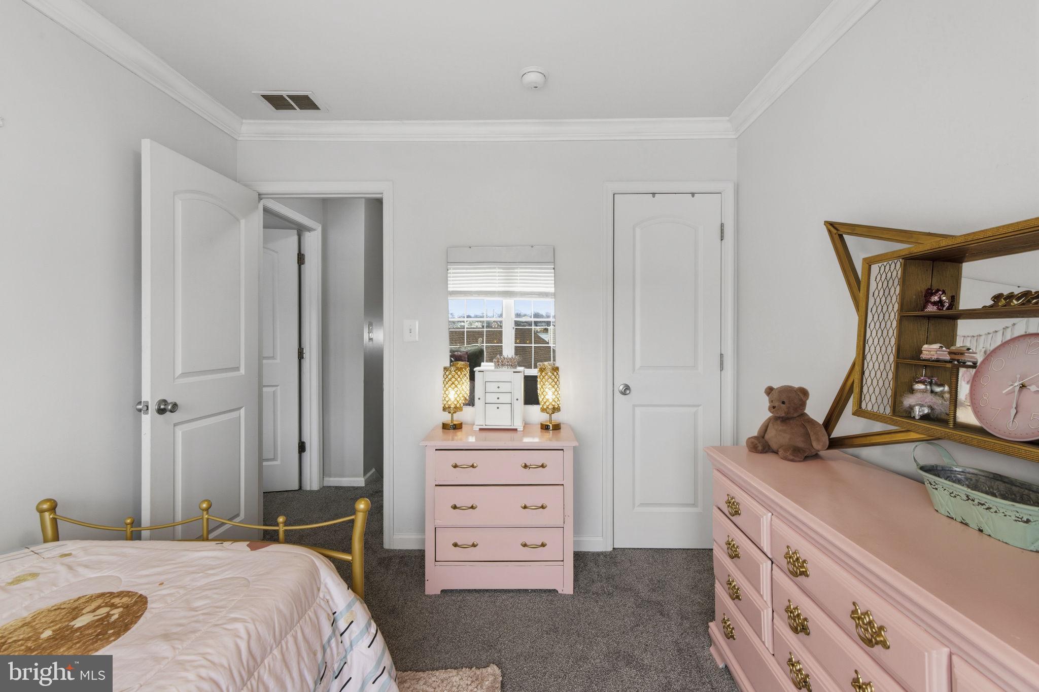 PINE HAVEN - Residential