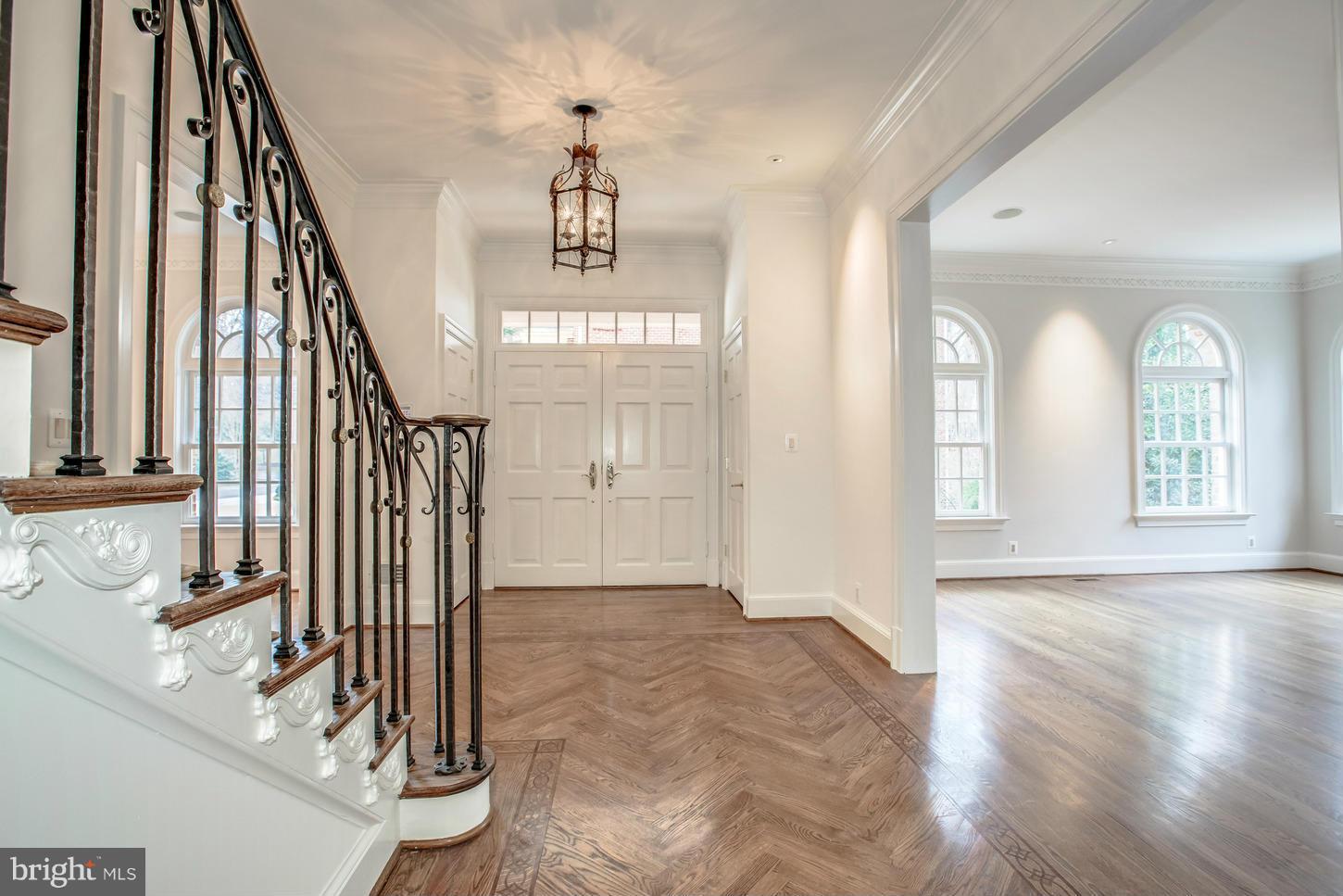 GEORGETOWN - Residential