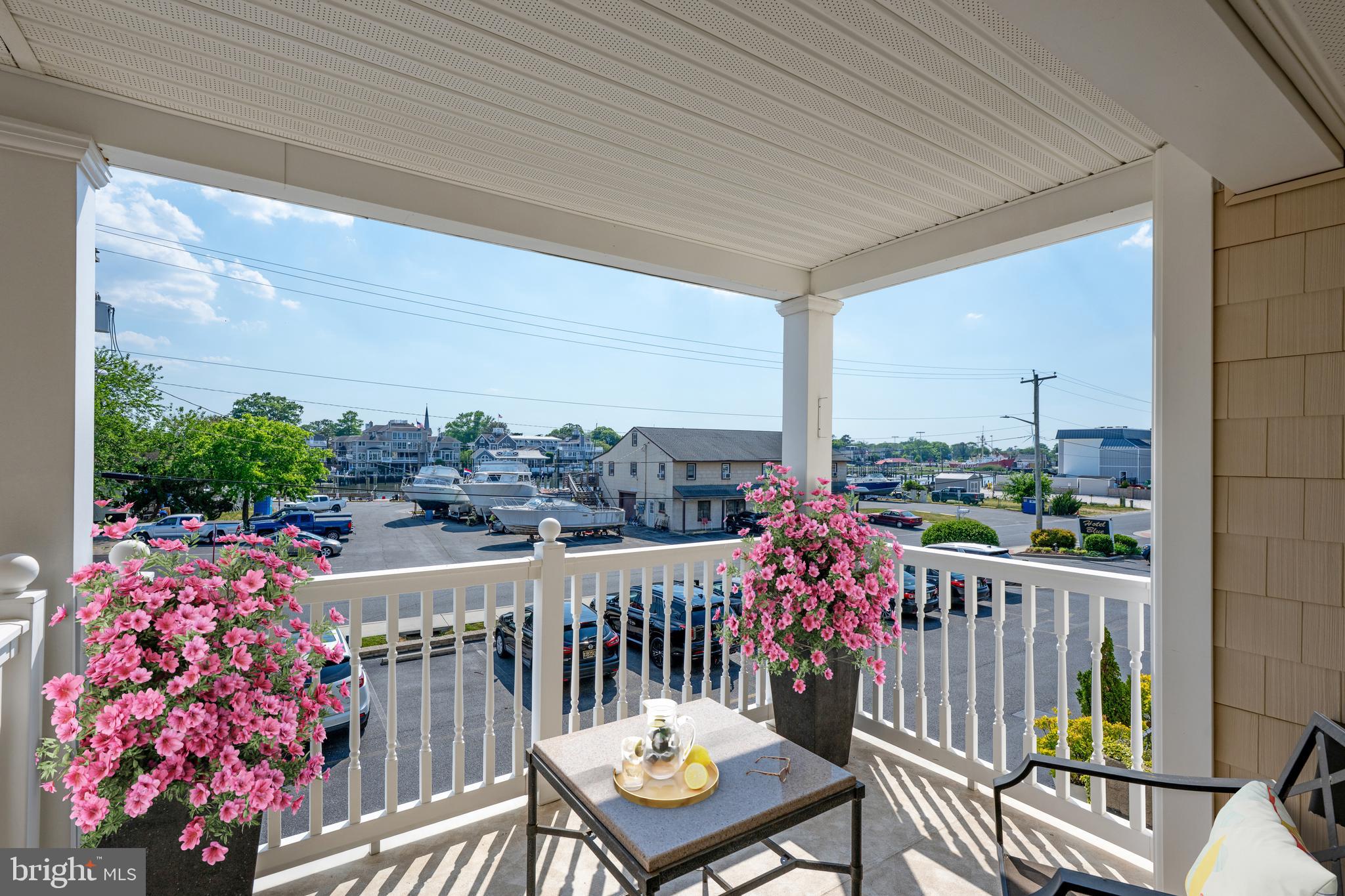 110 ANGLERS ROAD 206