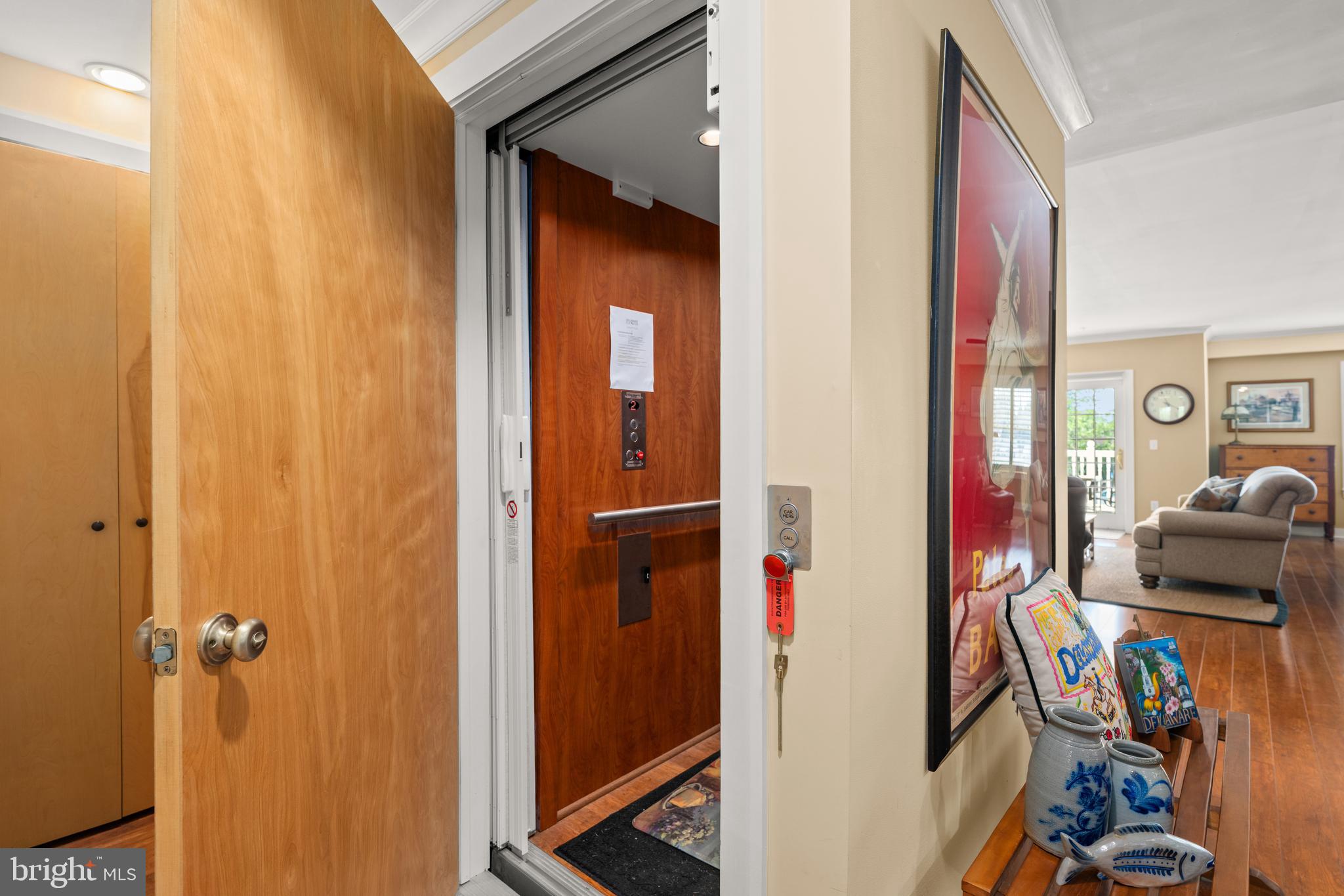 110 ANGLERS ROAD 206