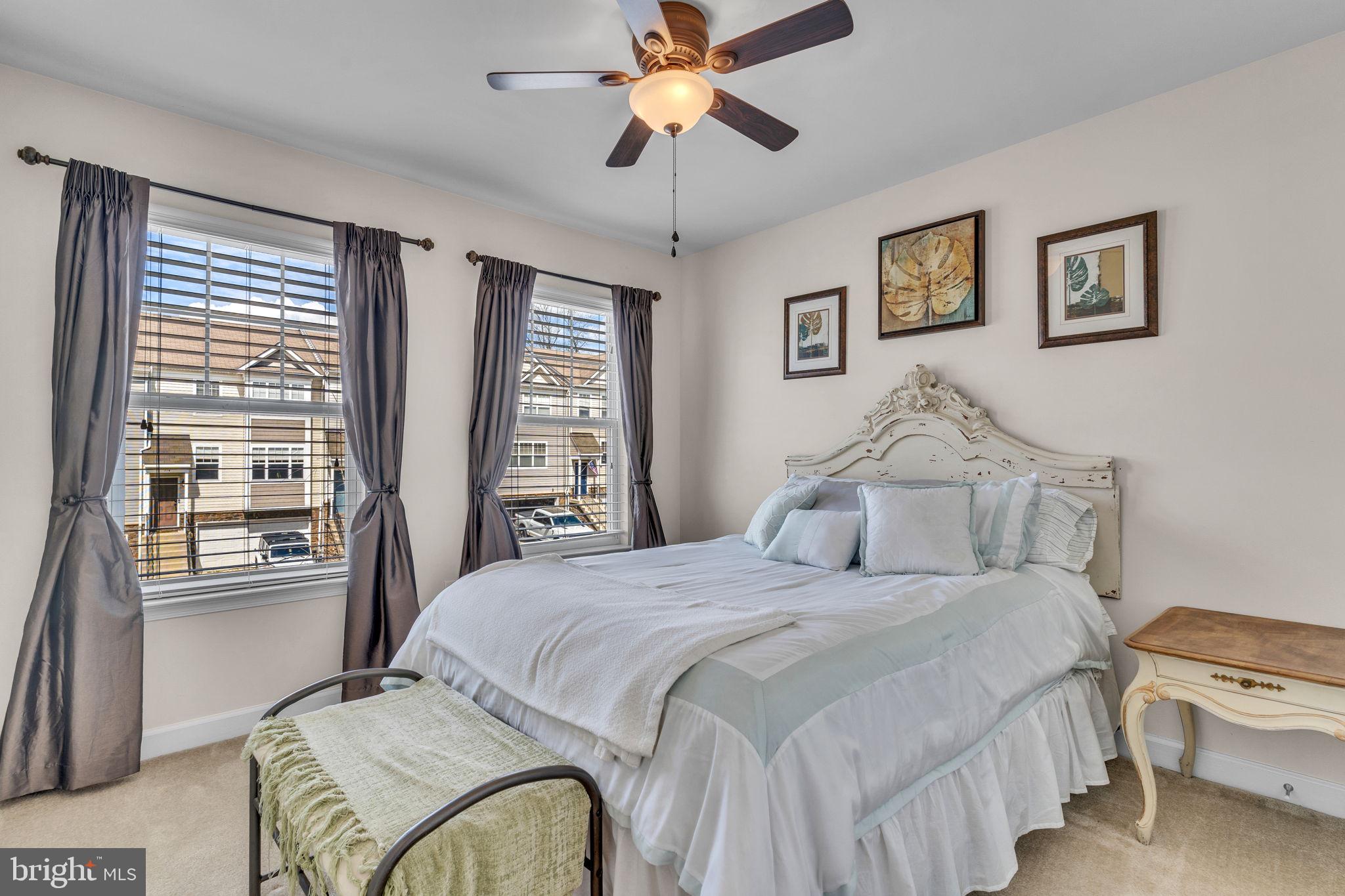 OAK TREE LANDING - Residential