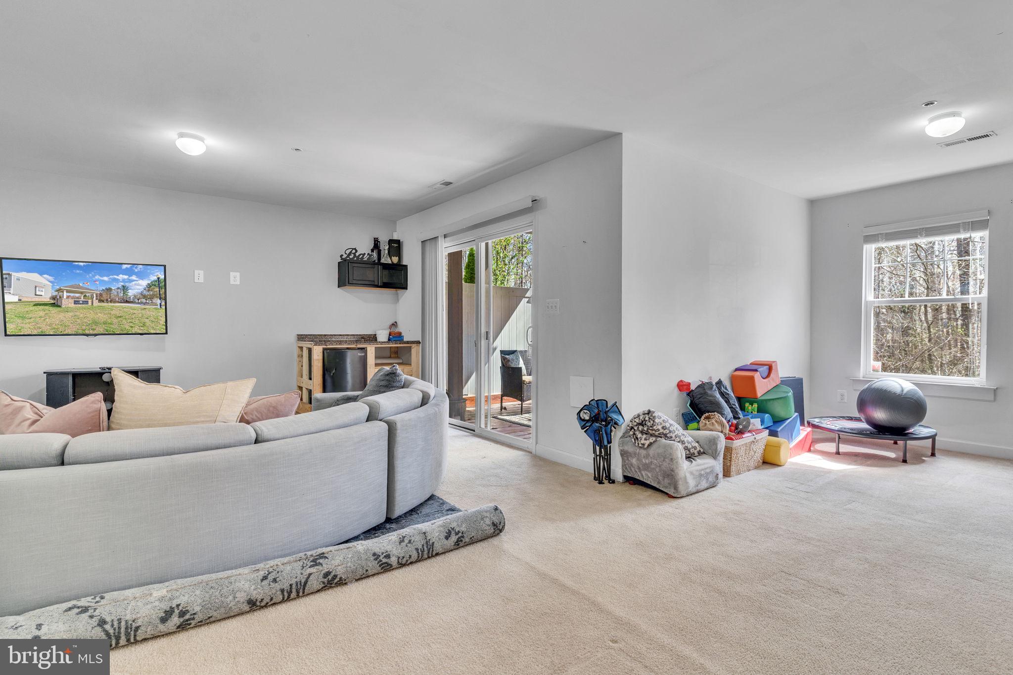 OAK TREE LANDING - Residential