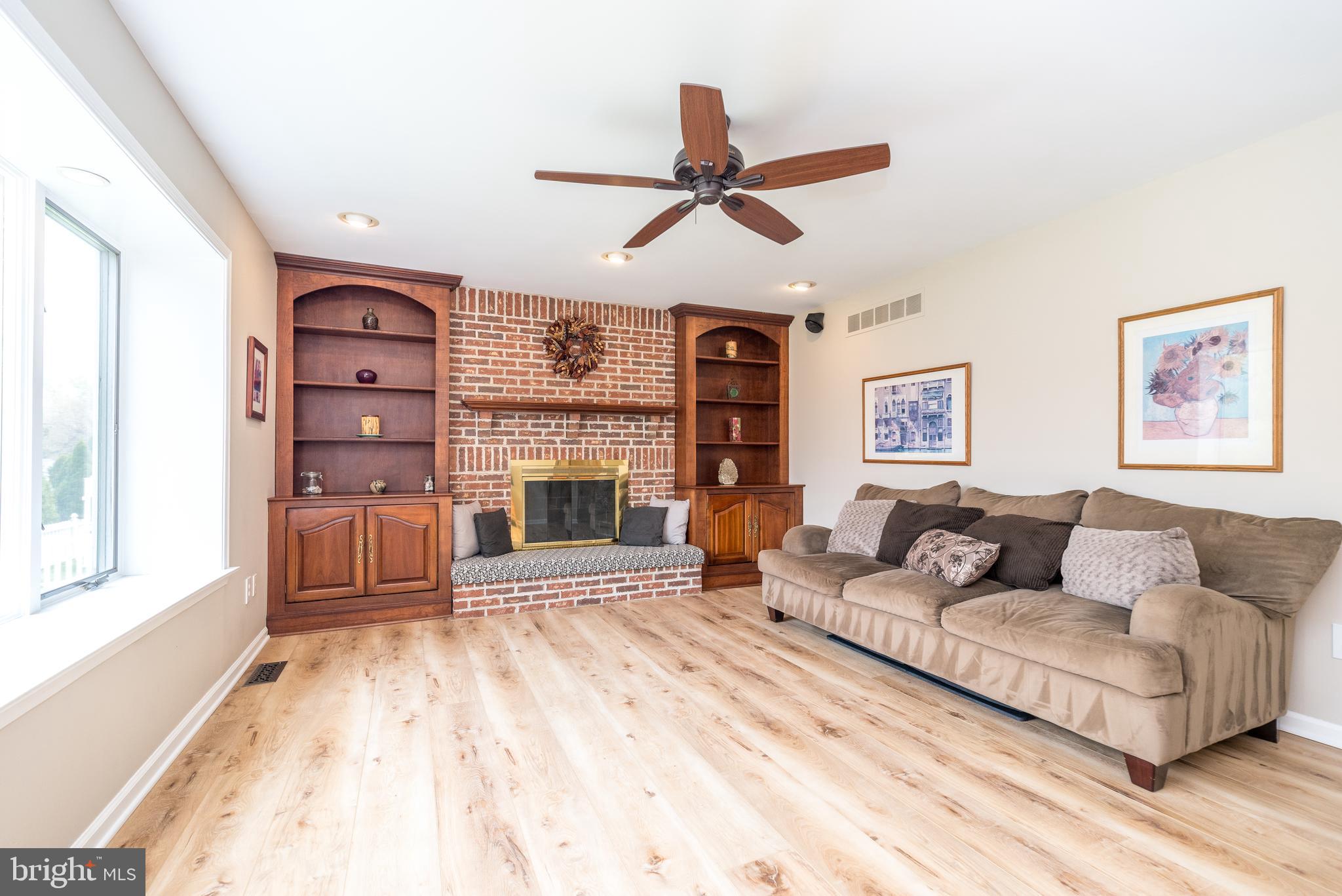 COUNTRY HUNT - Residential