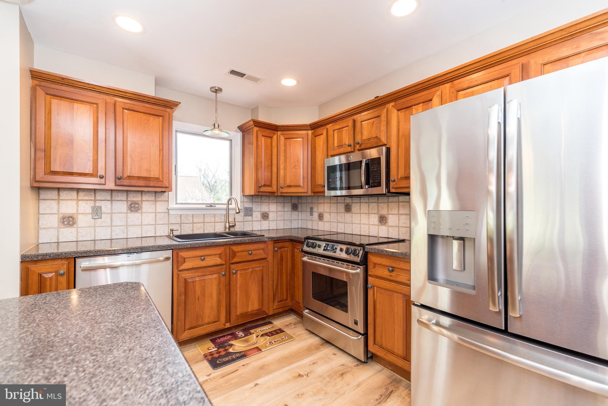 COUNTRY HUNT - Residential