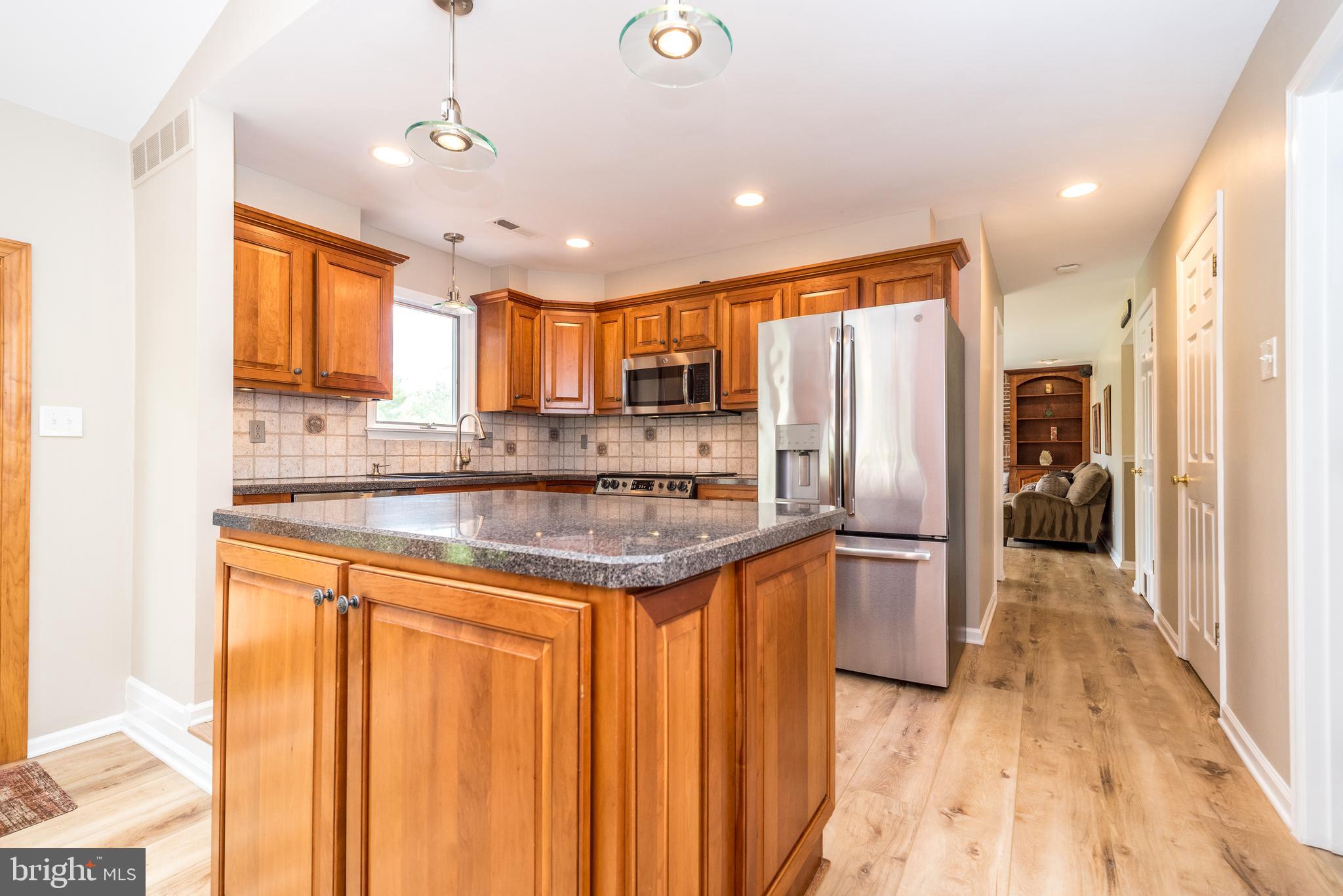 COUNTRY HUNT - Residential