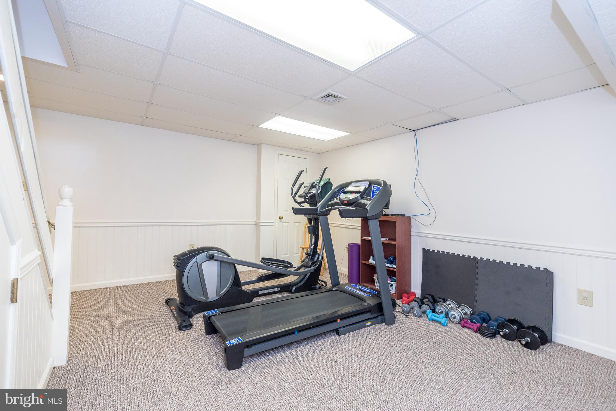 COUNTRY HUNT - Residential