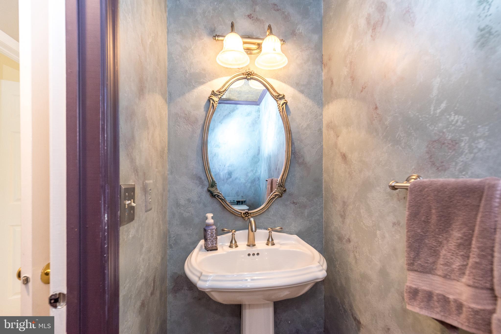 COUNTRY HUNT - Residential