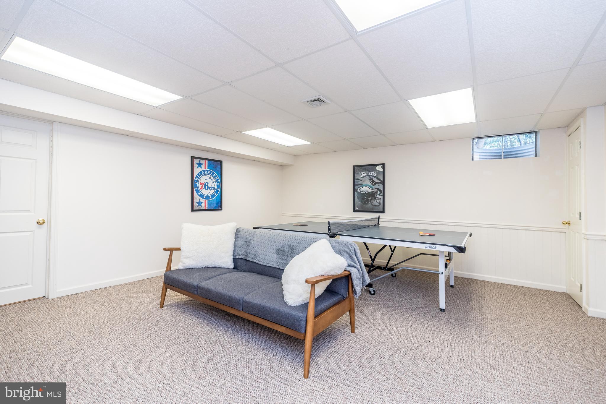 COUNTRY HUNT - Residential