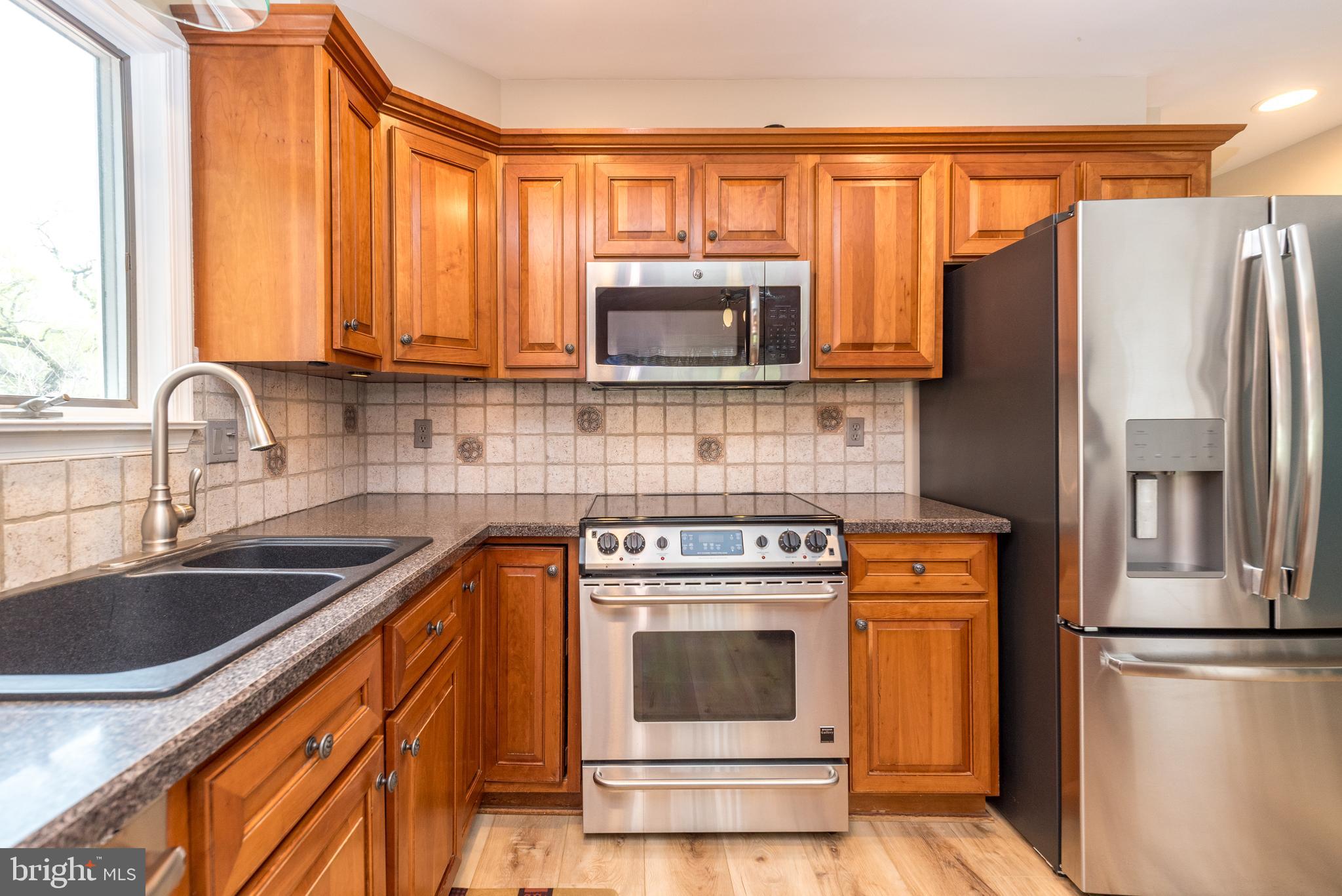 COUNTRY HUNT - Residential