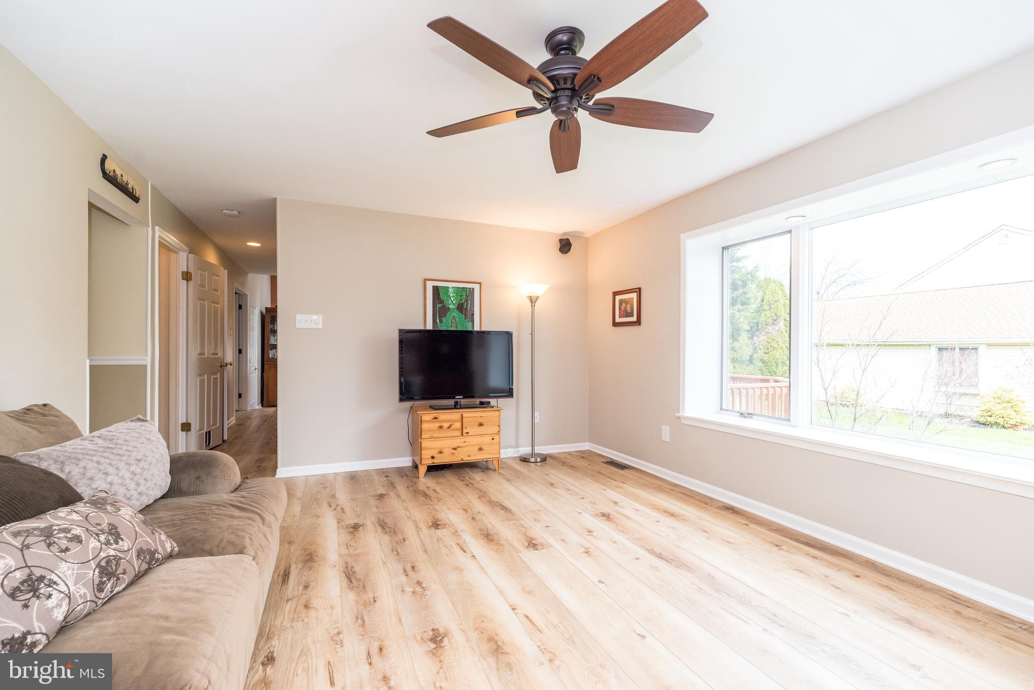 COUNTRY HUNT - Residential