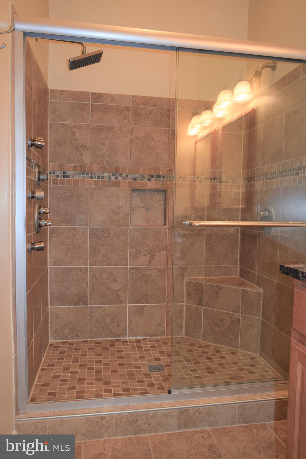 ARMISTEAD PARK - Residential Lease