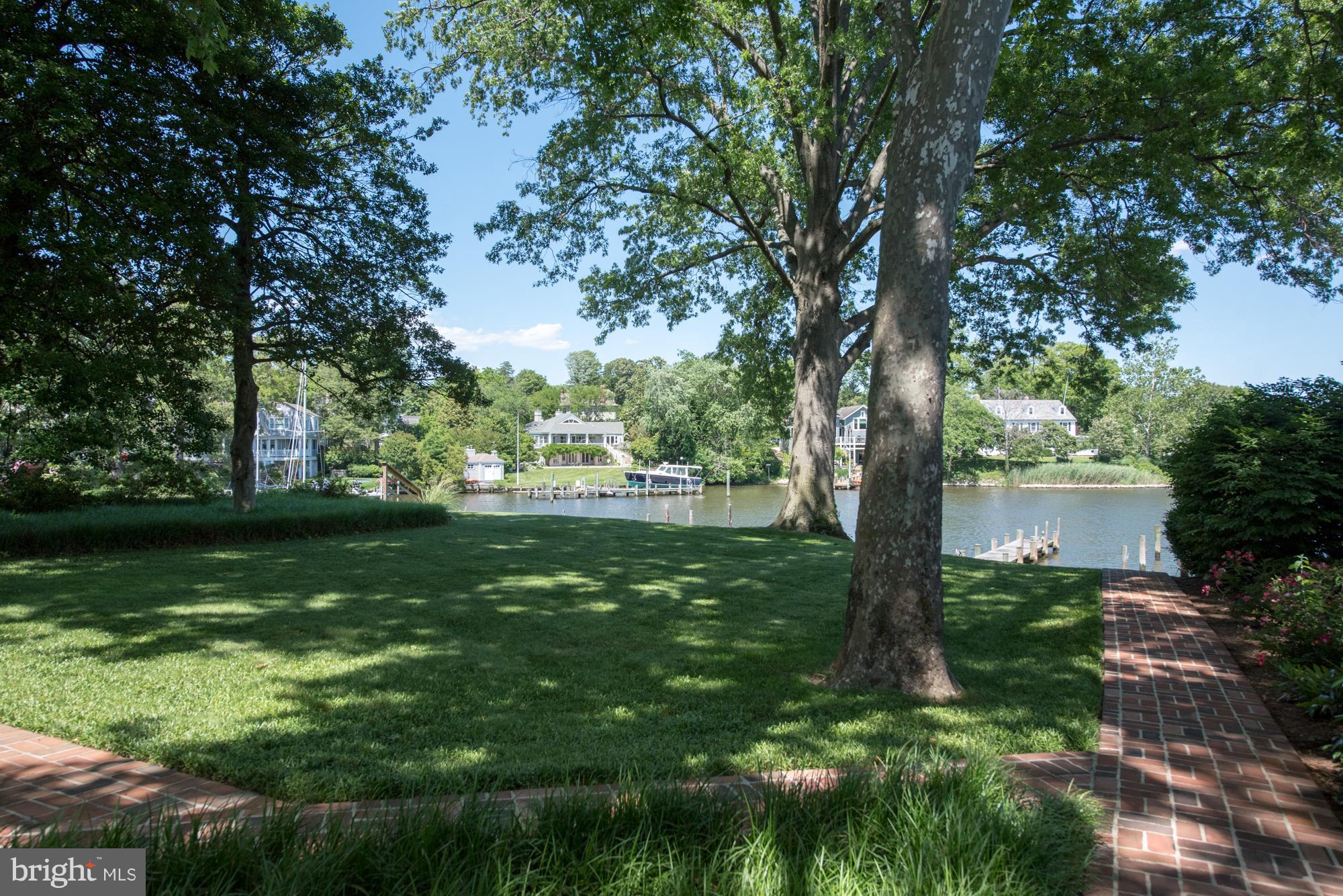 MURRAY HILL - Residential