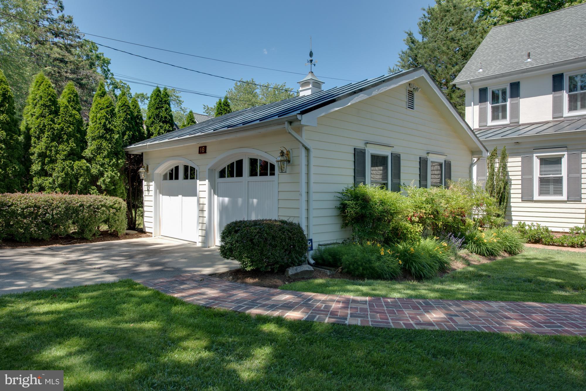 MURRAY HILL - Residential