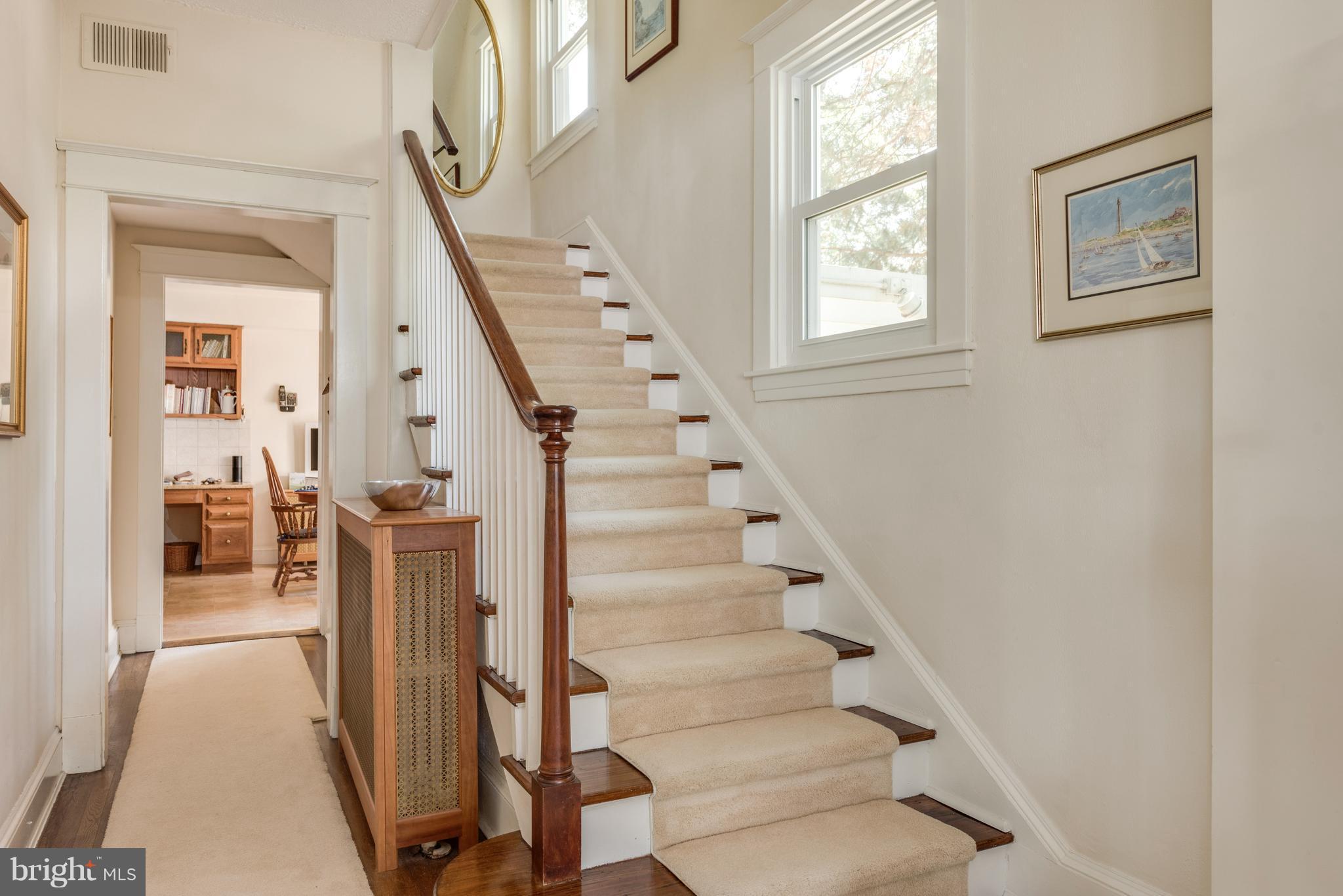 MURRAY HILL - Residential