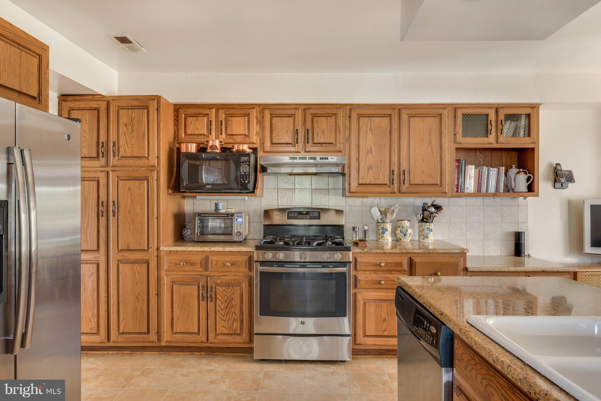 MURRAY HILL - Residential