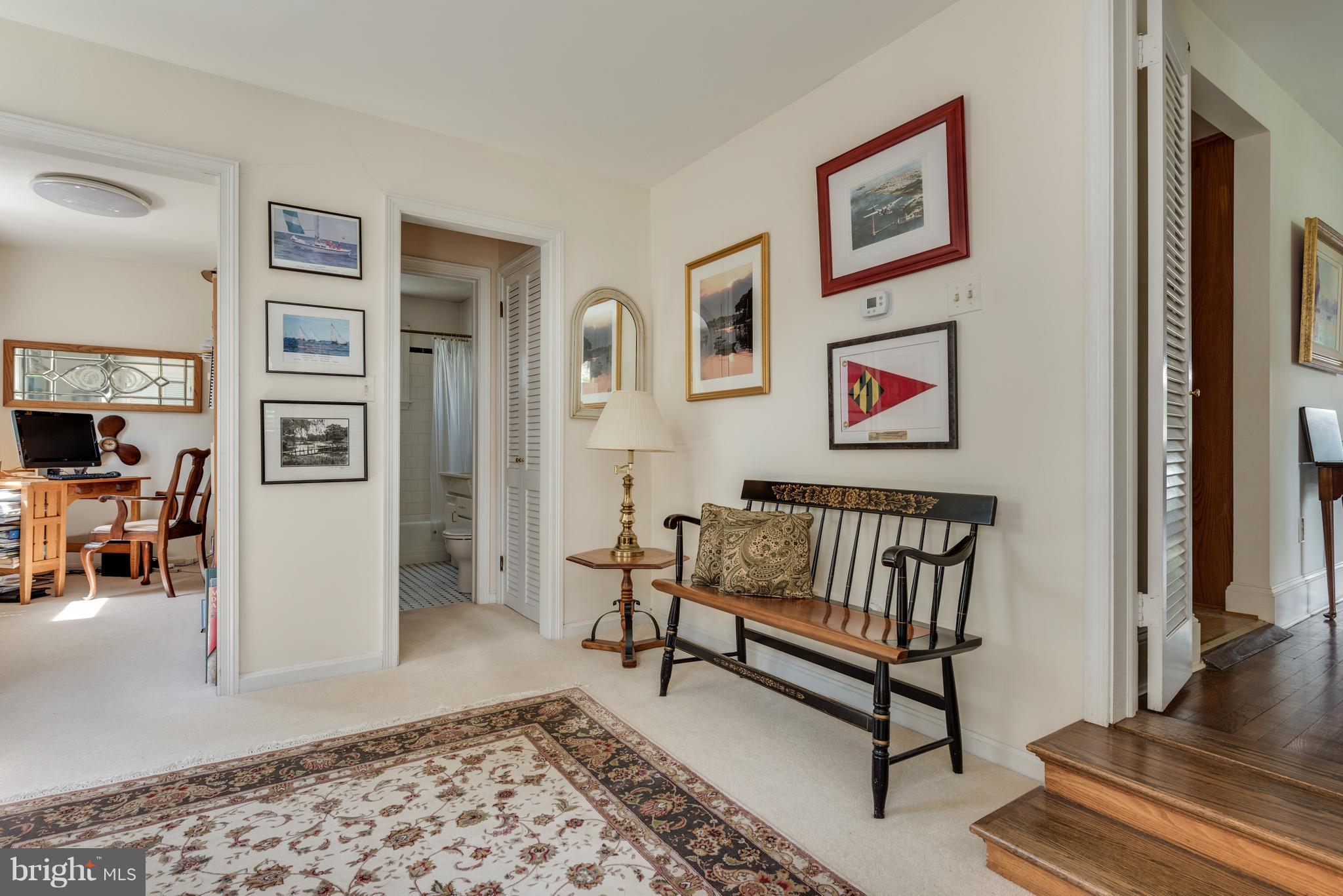 MURRAY HILL - Residential