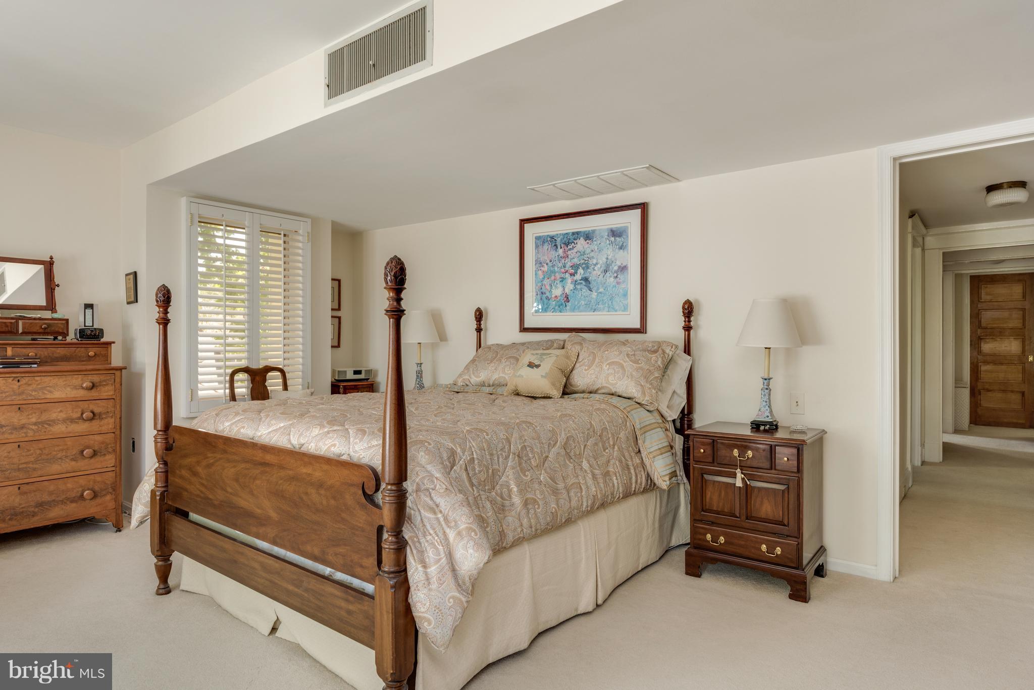 MURRAY HILL - Residential