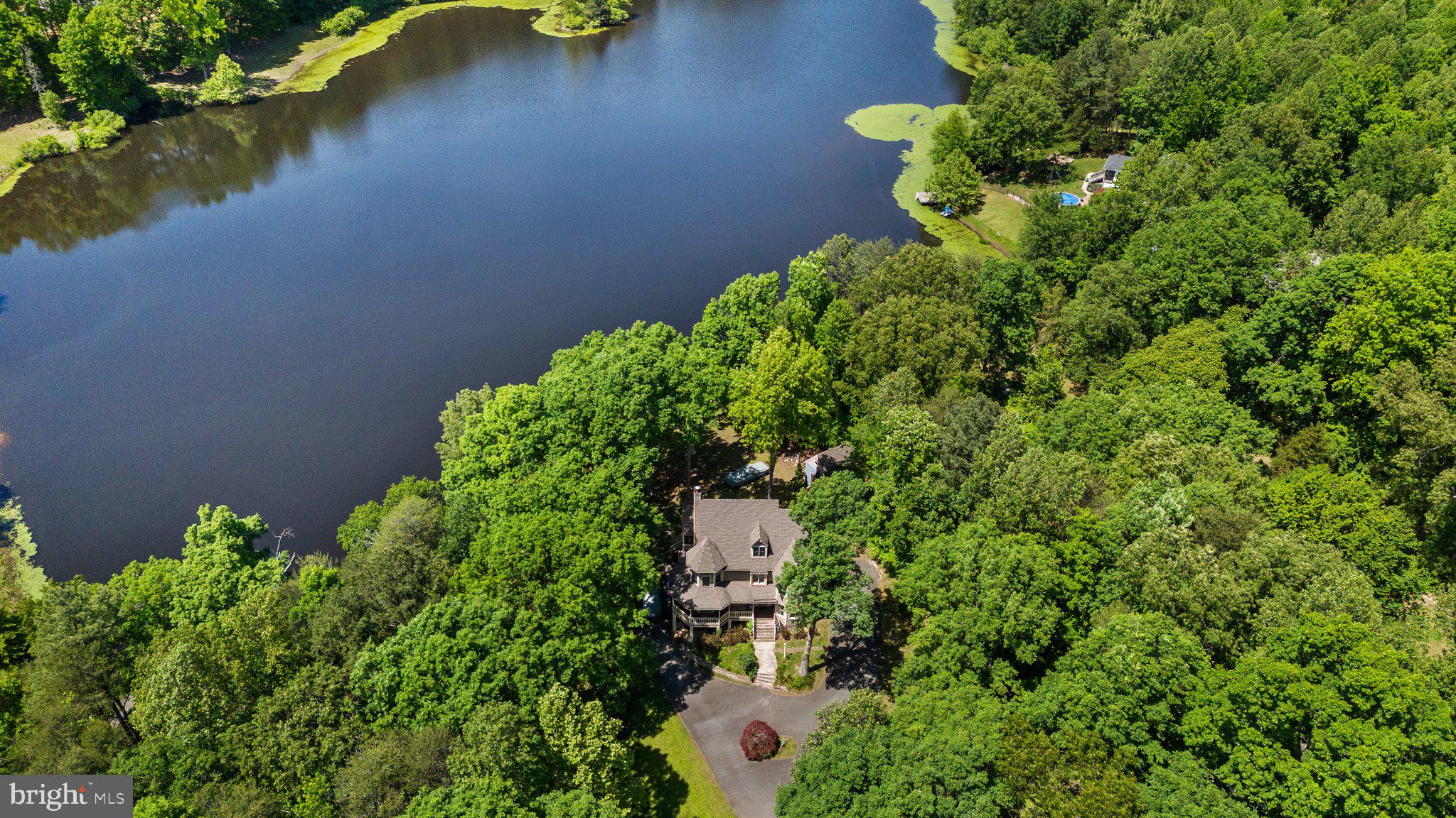 LAKE KILLARNEY - Residential