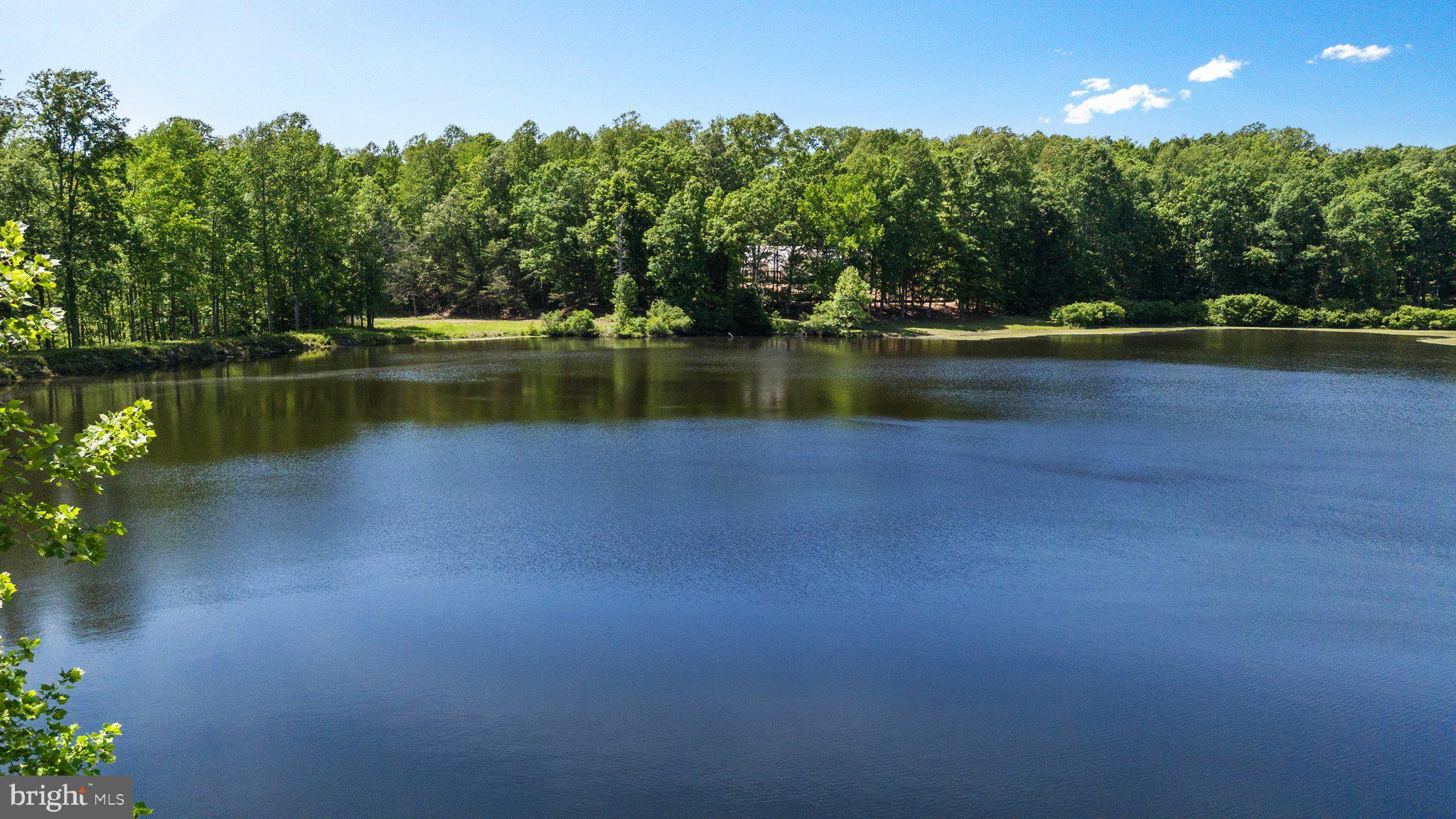 LAKE KILLARNEY - Residential