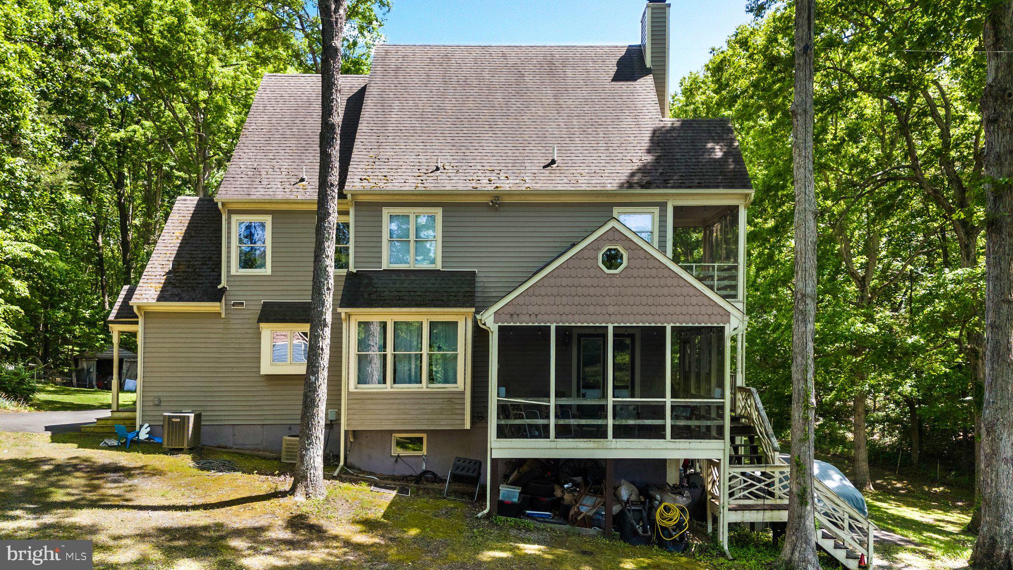 LAKE KILLARNEY - Residential