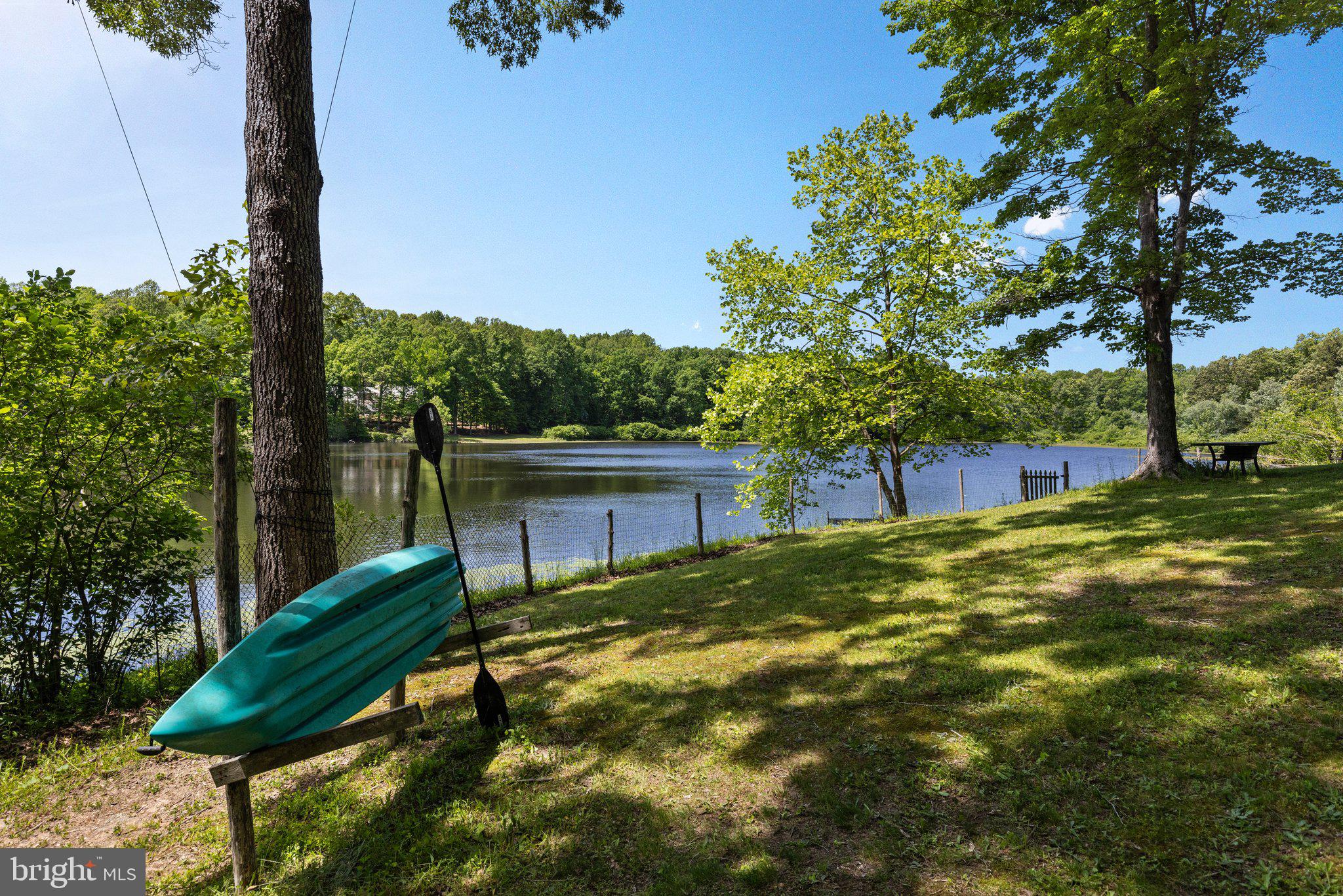LAKE KILLARNEY - Residential