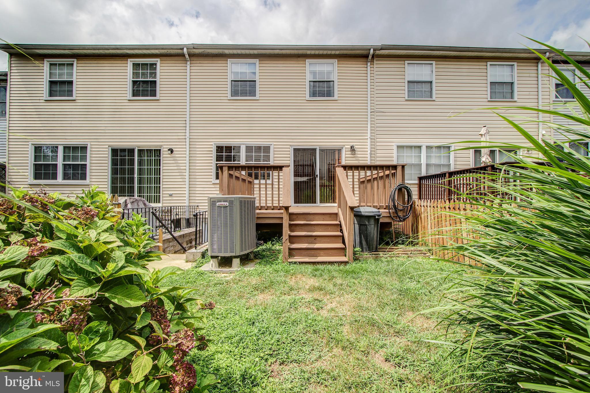 OAK HURST - Residential Lease