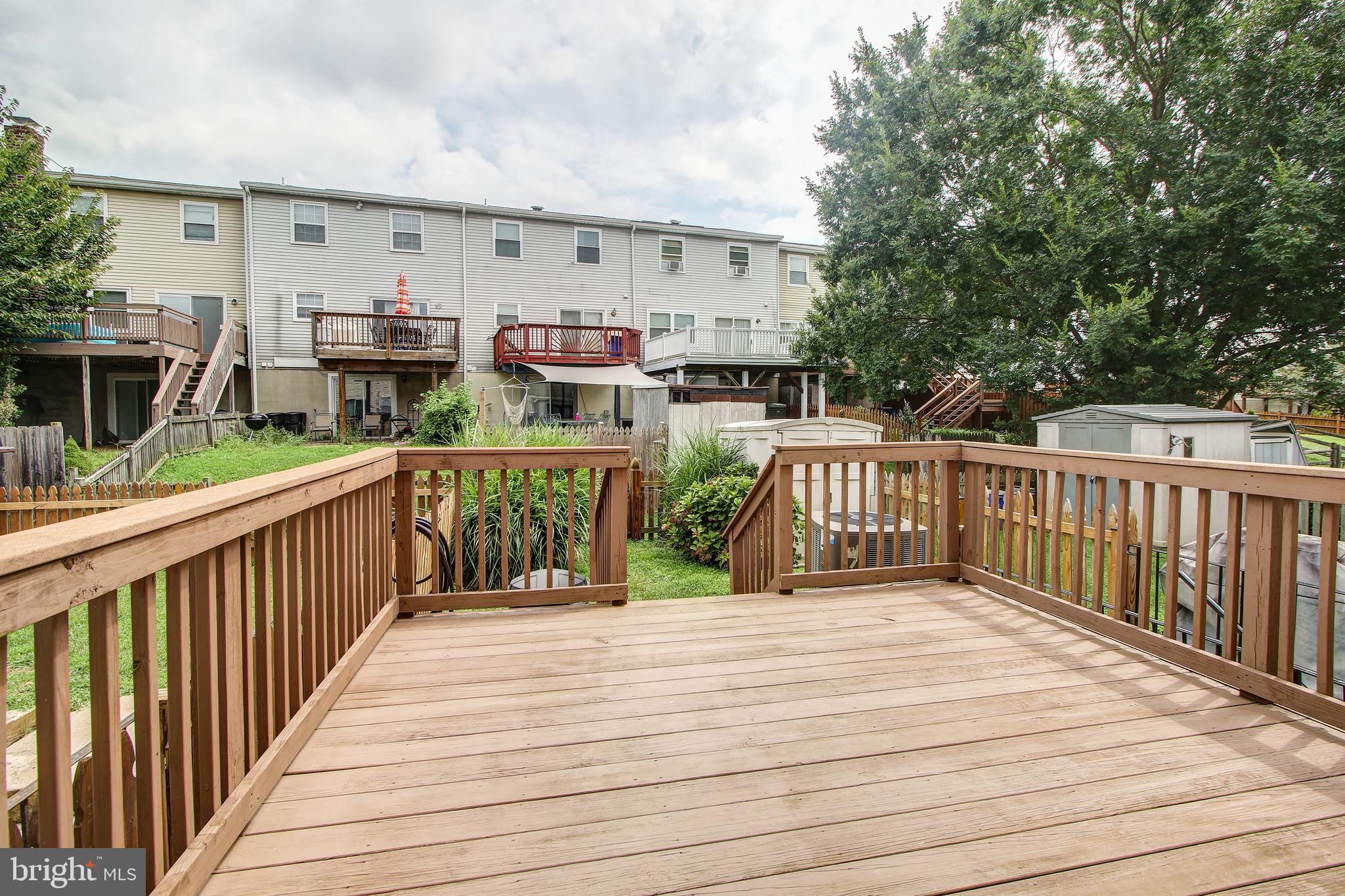 OAK HURST - Residential Lease