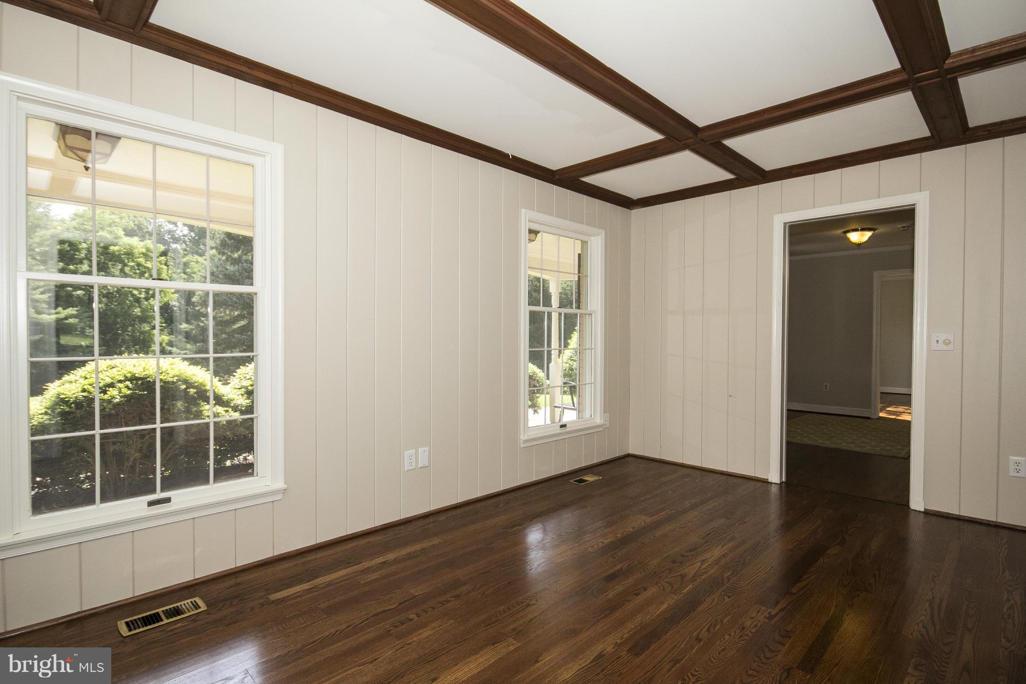 QUAKER HILLS - Residential