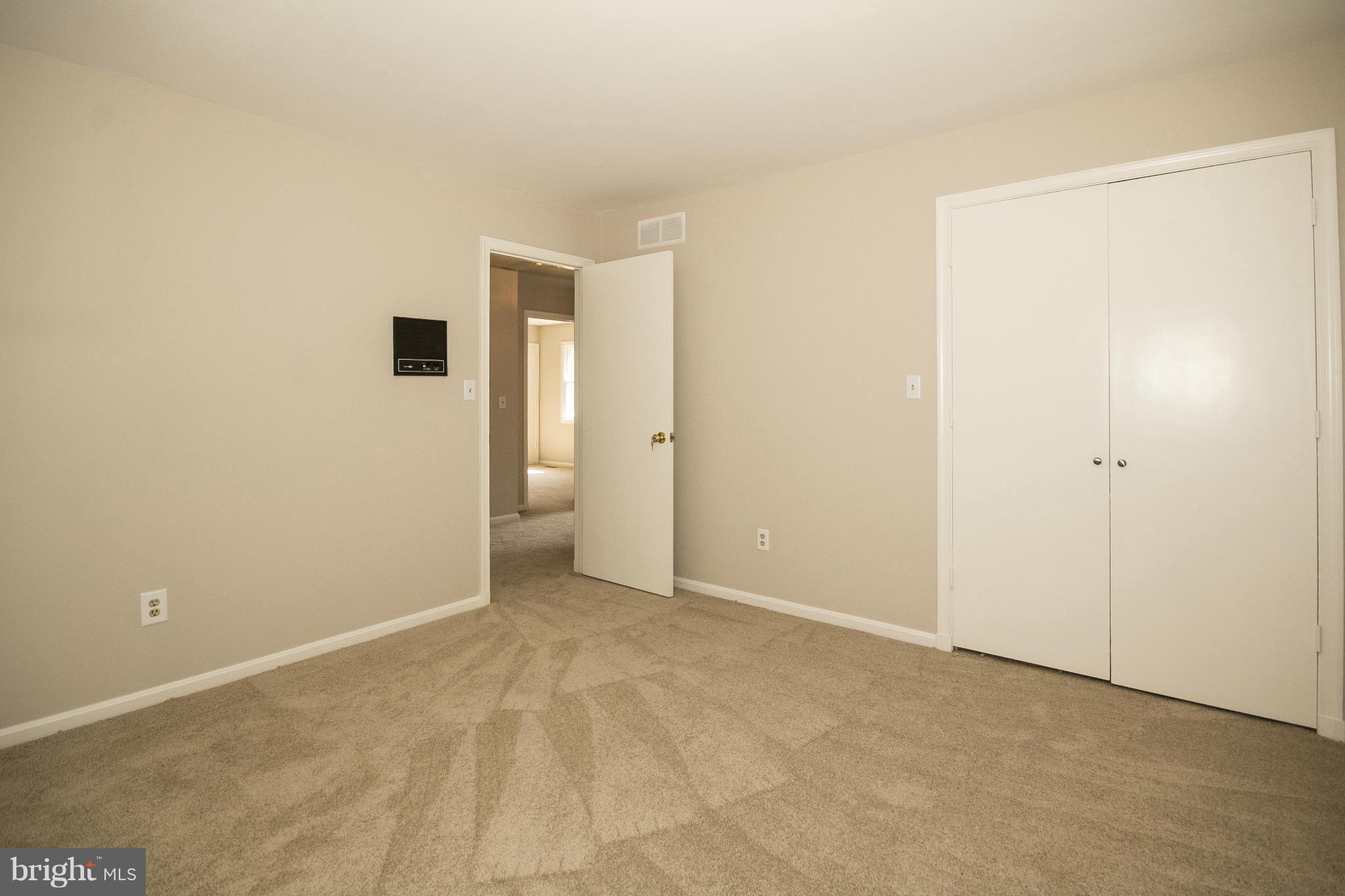 QUAKER HILLS - Residential