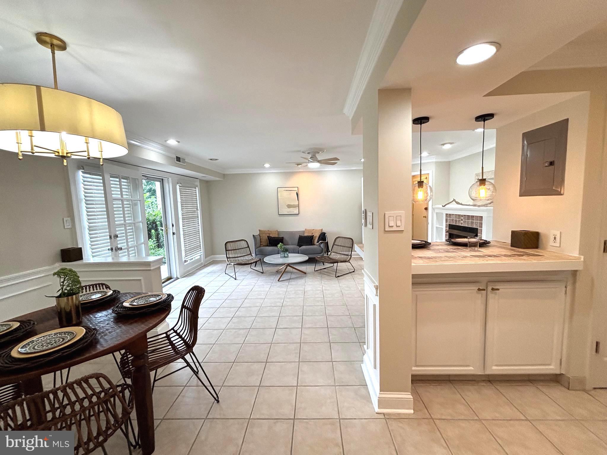 12707 GORDON BOULEVARD 44