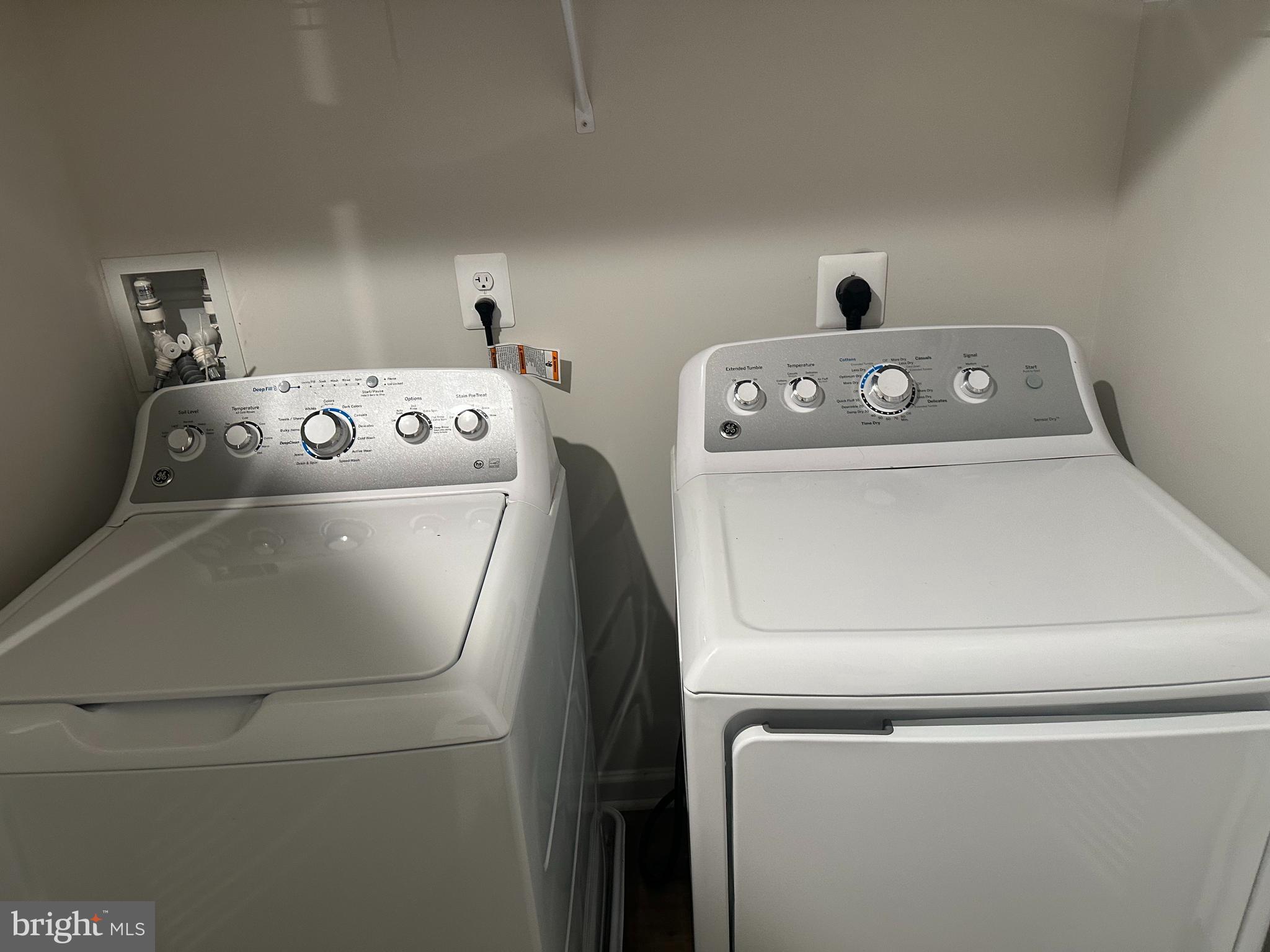 CARDINAL CROSSING - Residential