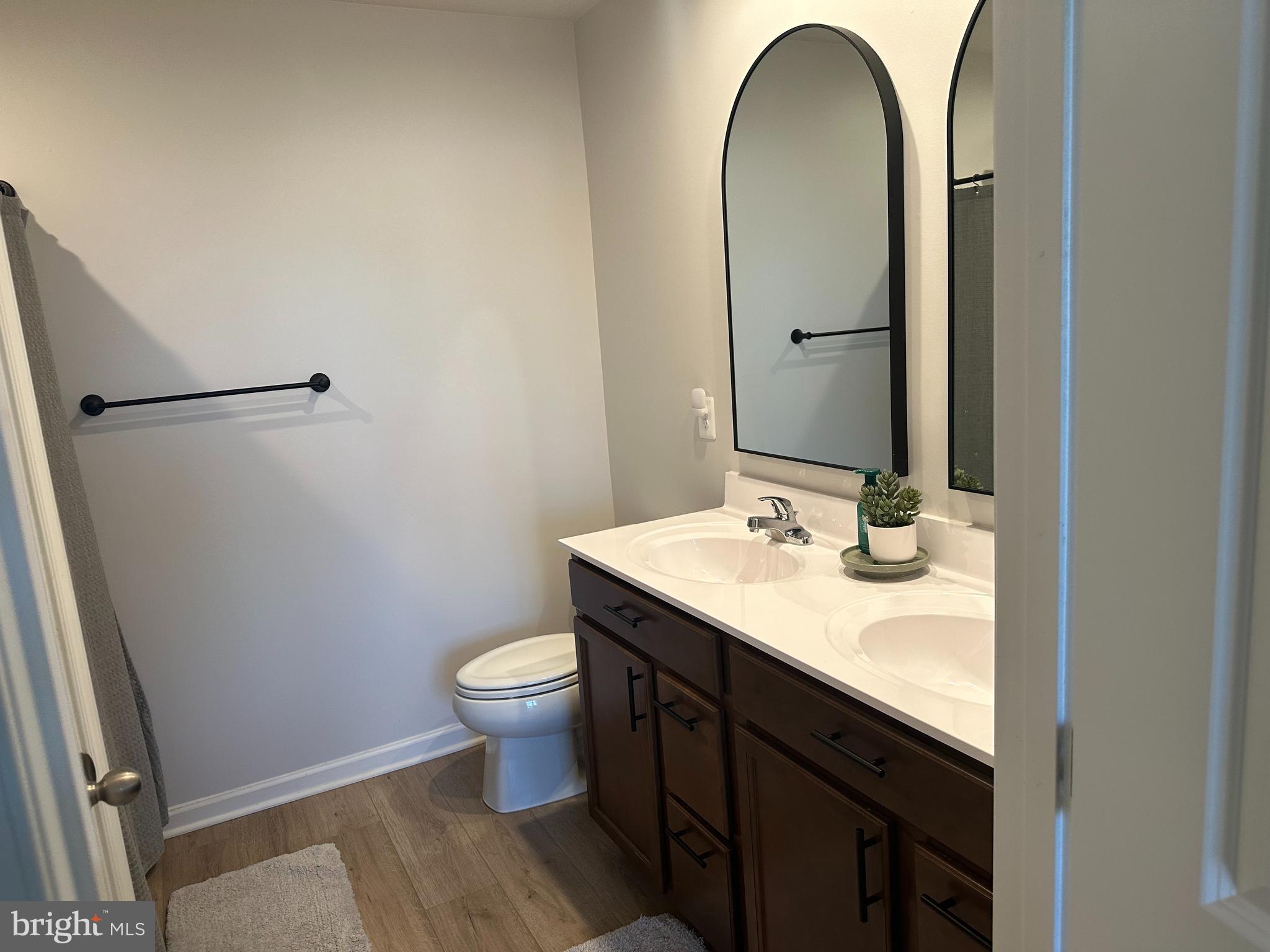 CARDINAL CROSSING - Residential