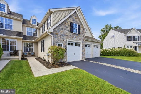 Townhouse For Rent - 1221 Derry Lane<br/> Chester County, WEST CHESTER, PA 19380