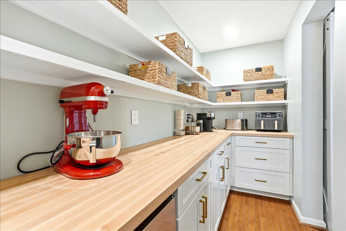 NEW MARKET WEST - Residential