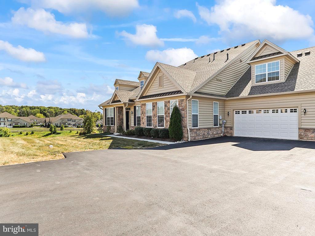 3354 BUSHWOOD DRIVE
